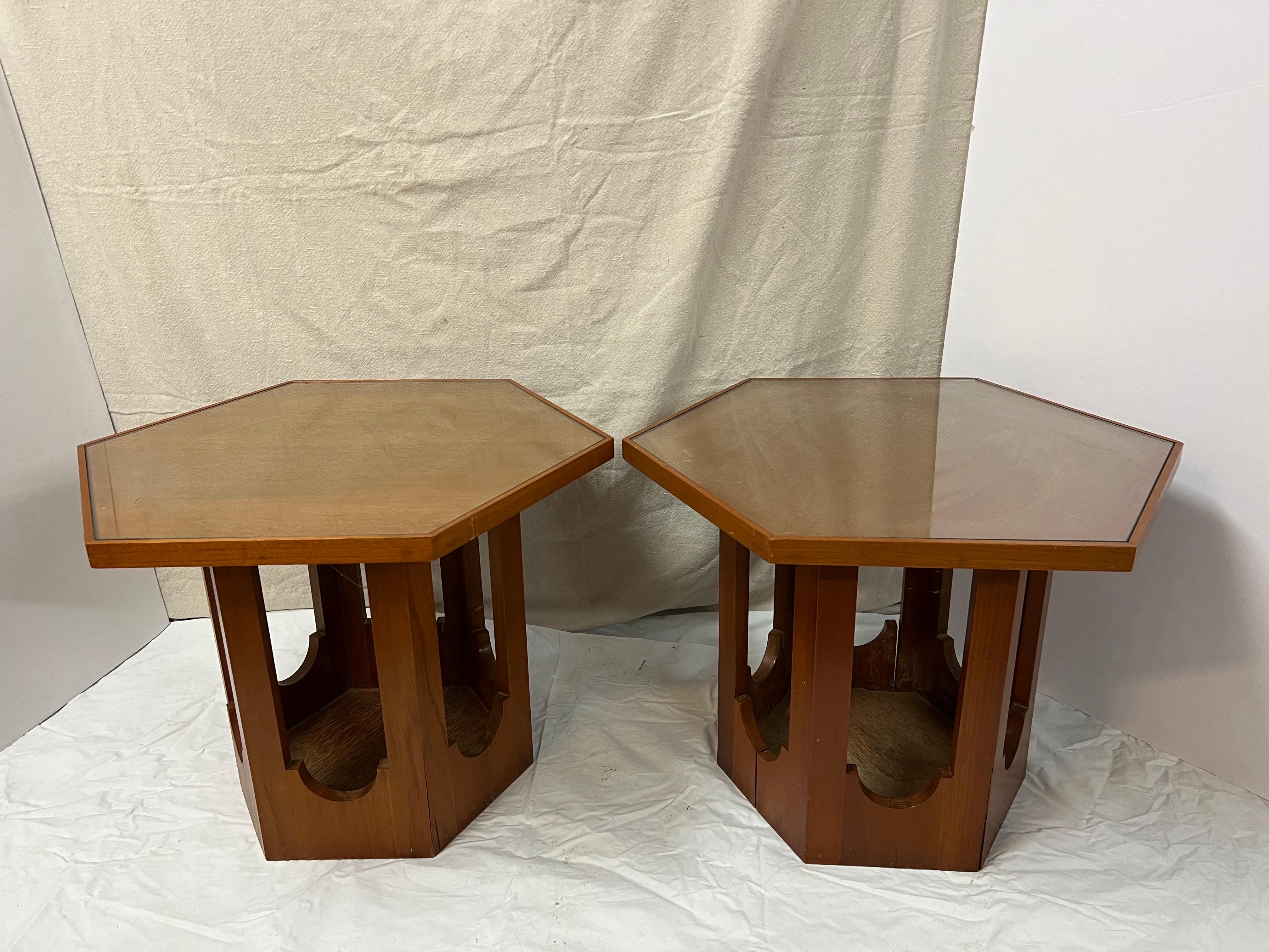Mid-Century Modern Pair of Mid Century Tables by Harvey Probber For Sale