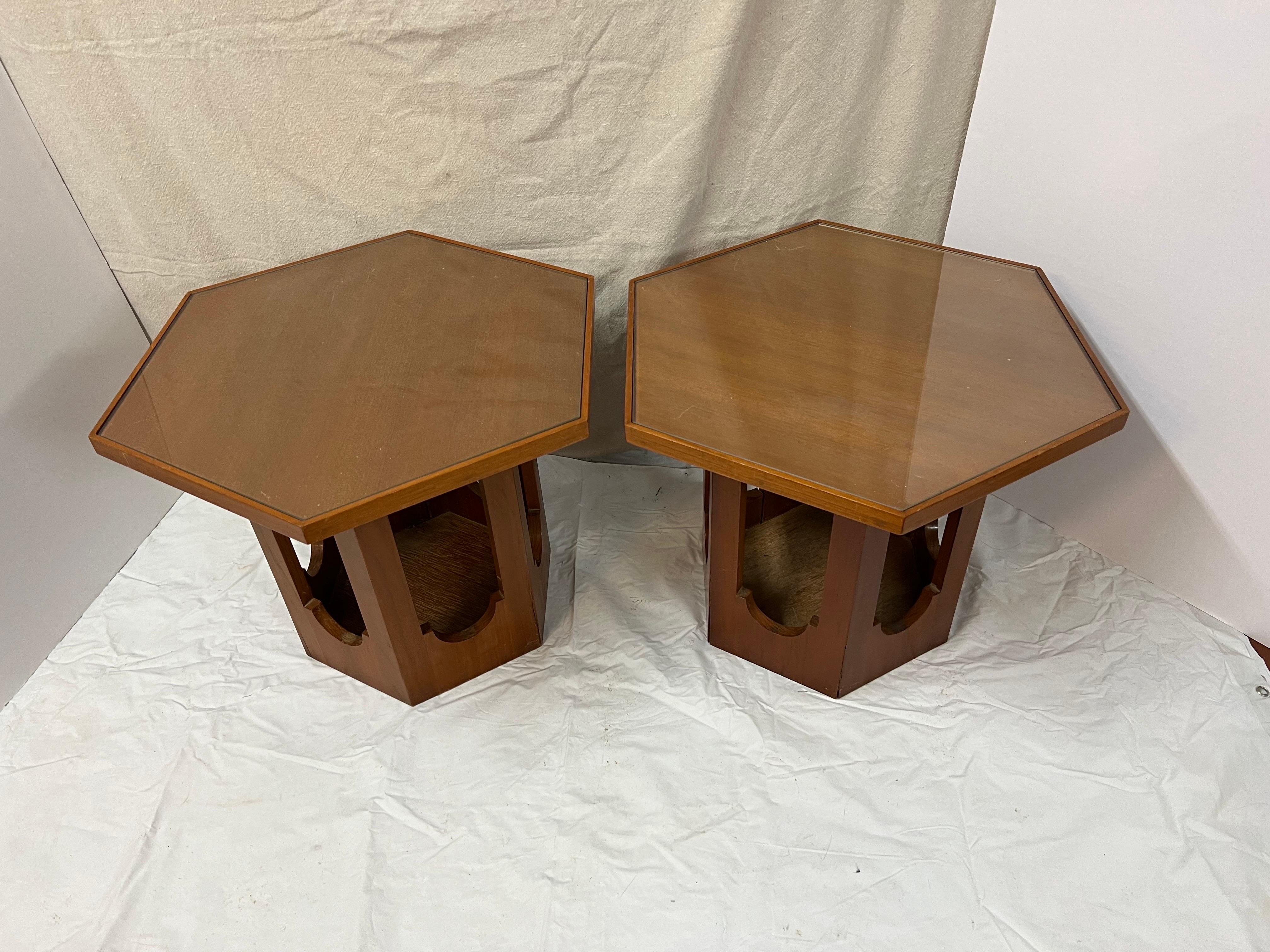 Pair of Mid Century Tables by Harvey Probber For Sale 1
