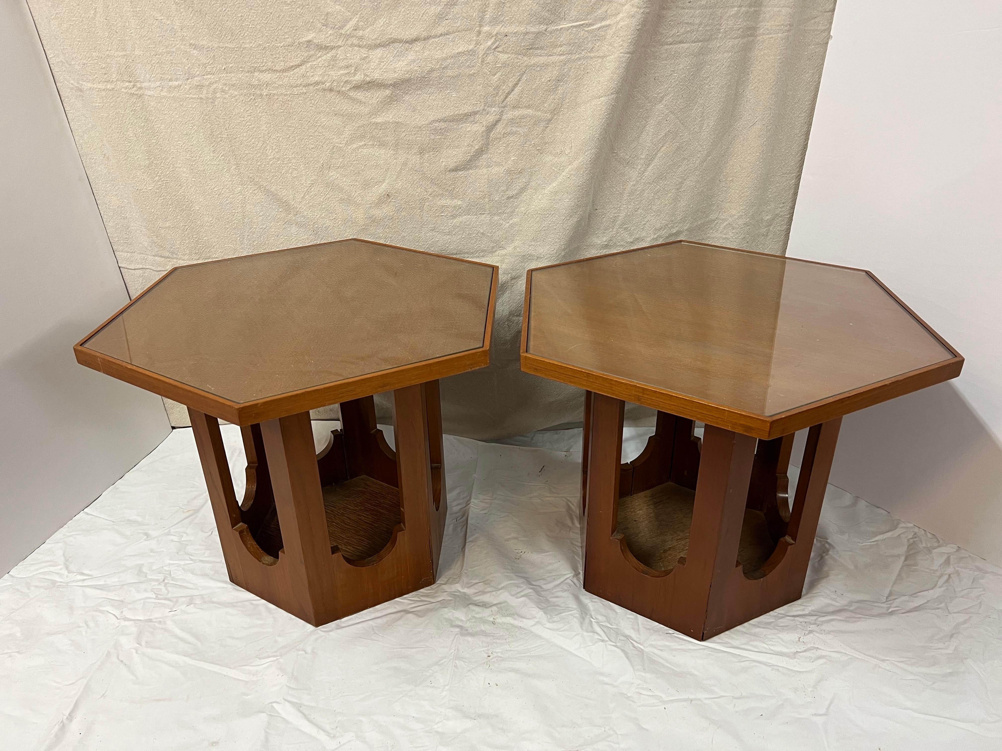 Pair of Mid Century Tables by Harvey Probber For Sale 2