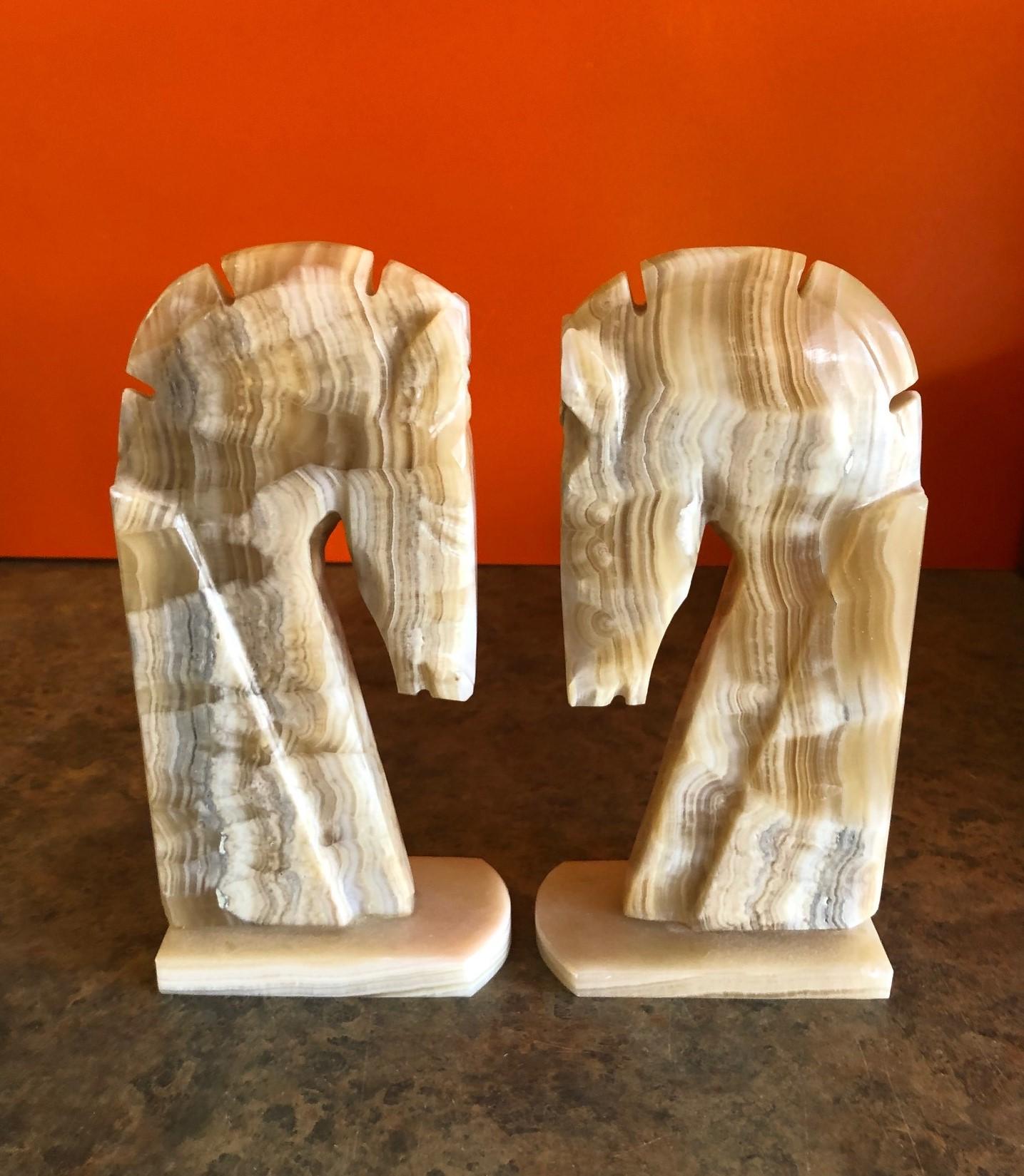 Pair of Midcentury Tan / Grey Marble Horse Head Bookends In Good Condition In San Diego, CA