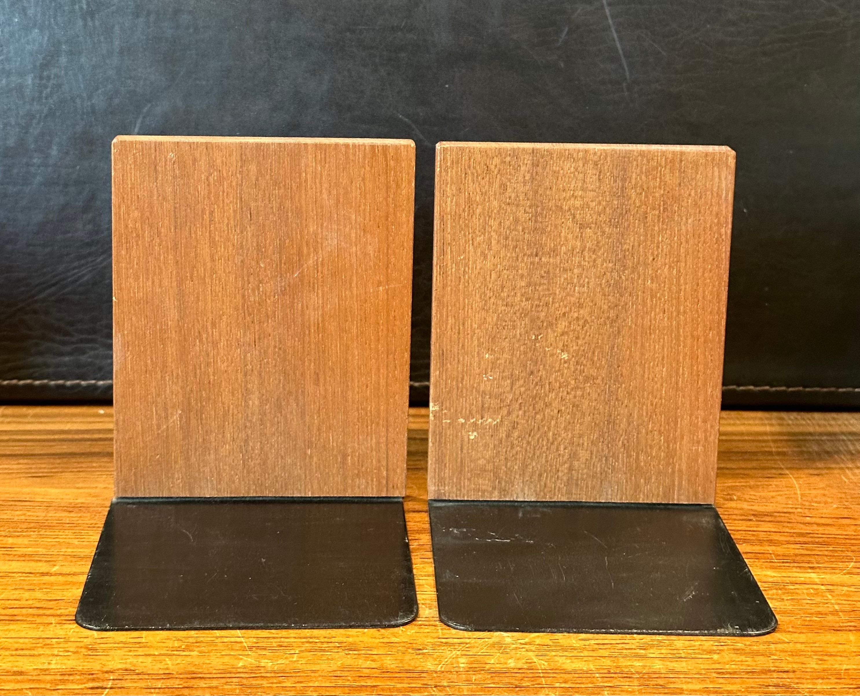 Pair of Mid-Century Teak Bookends For Sale 4