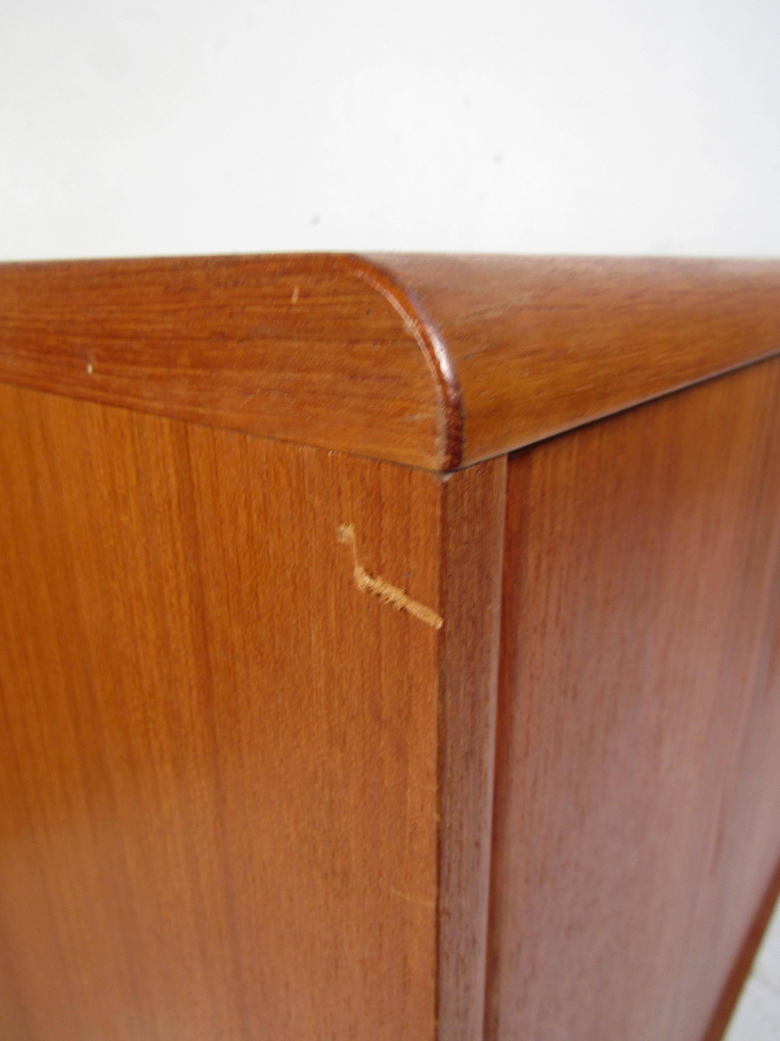 Pair of Midcentury Teak Cabinets with Hairpin Legs For Sale 1