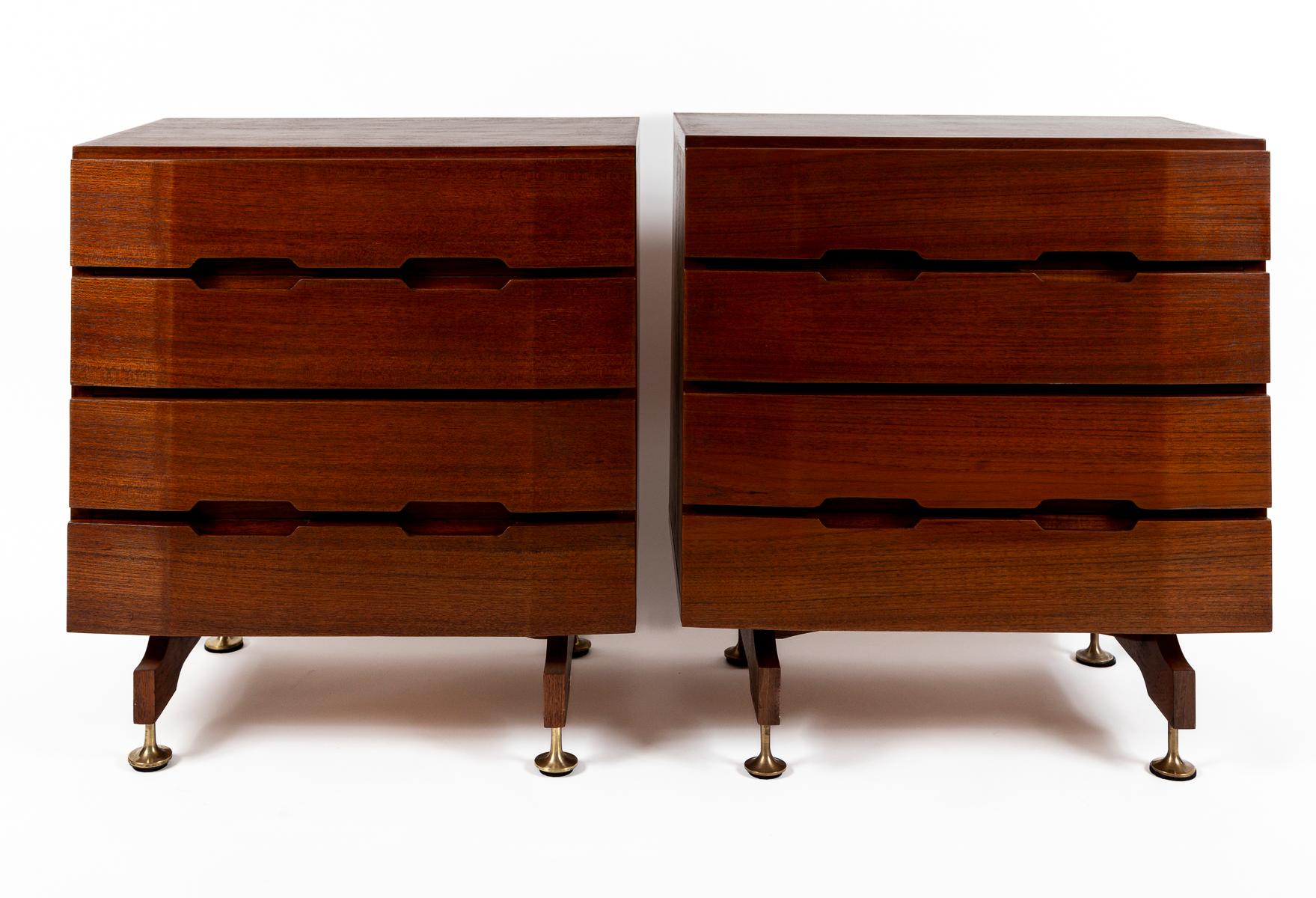 Mid-Century Modern Pair Of Mid-Century Teak Chests By Giuseppe Brusadelli, 1960 For Sale