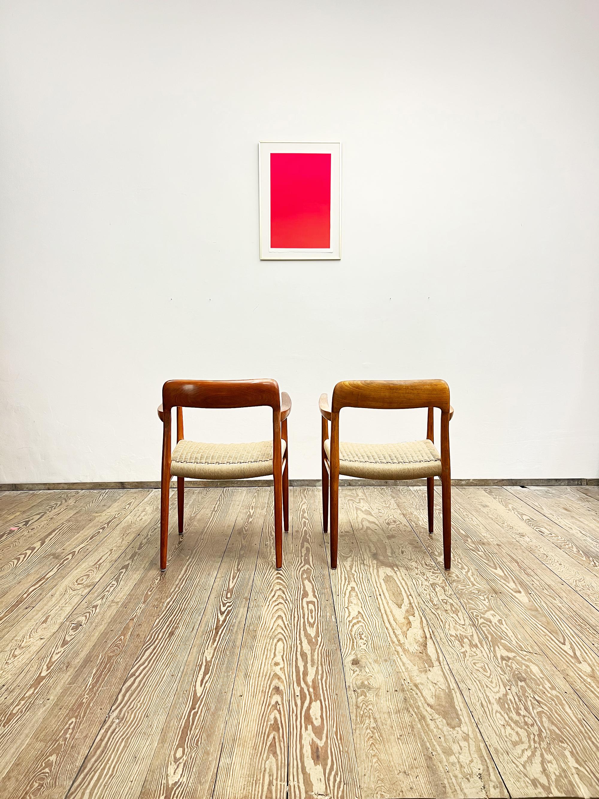 Pair of Mid-Century Teak Dining Chairs #56 by Niels O. Møller for J. L. Moller In Fair Condition In München, Bavaria