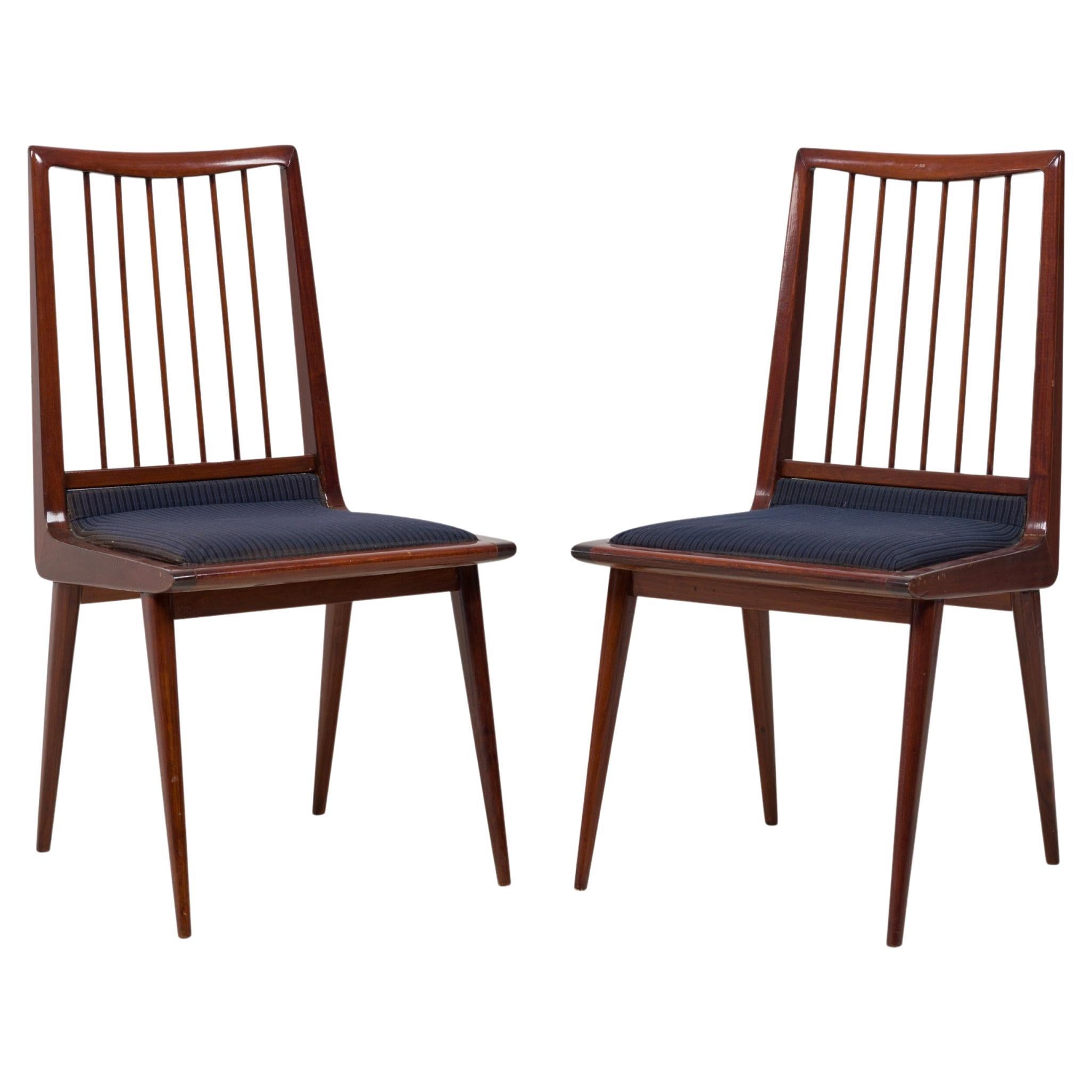 Paire de chaises d'appoint du milieu du siècle à rayures bleues texturées et tapissées