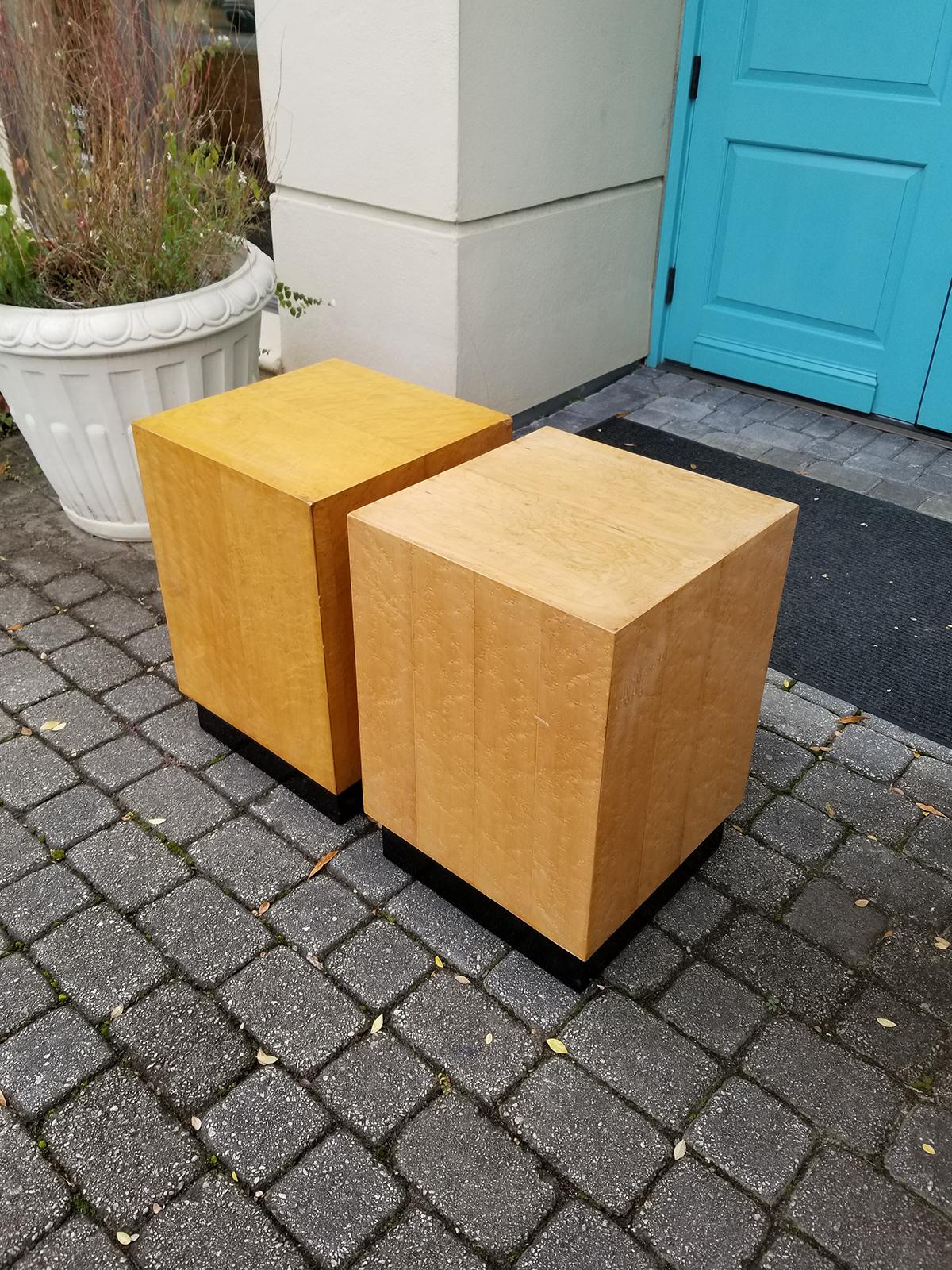 Mid-Century Modern Pair of Mid Century the the Style of Milo Baughman Cube Tables For Sale