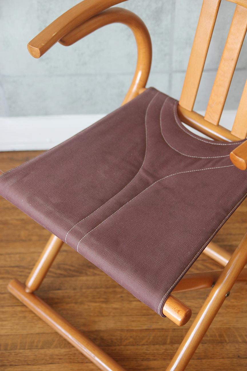 Coppia di sedie pieghevoli in stile Thonet della metà del secolo scorso in legno bentonico in vendita 4