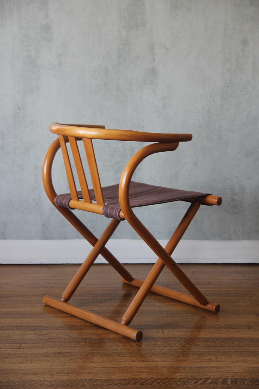 Tela Coppia di sedie pieghevoli in stile Thonet della metà del secolo scorso in legno bentonico in vendita