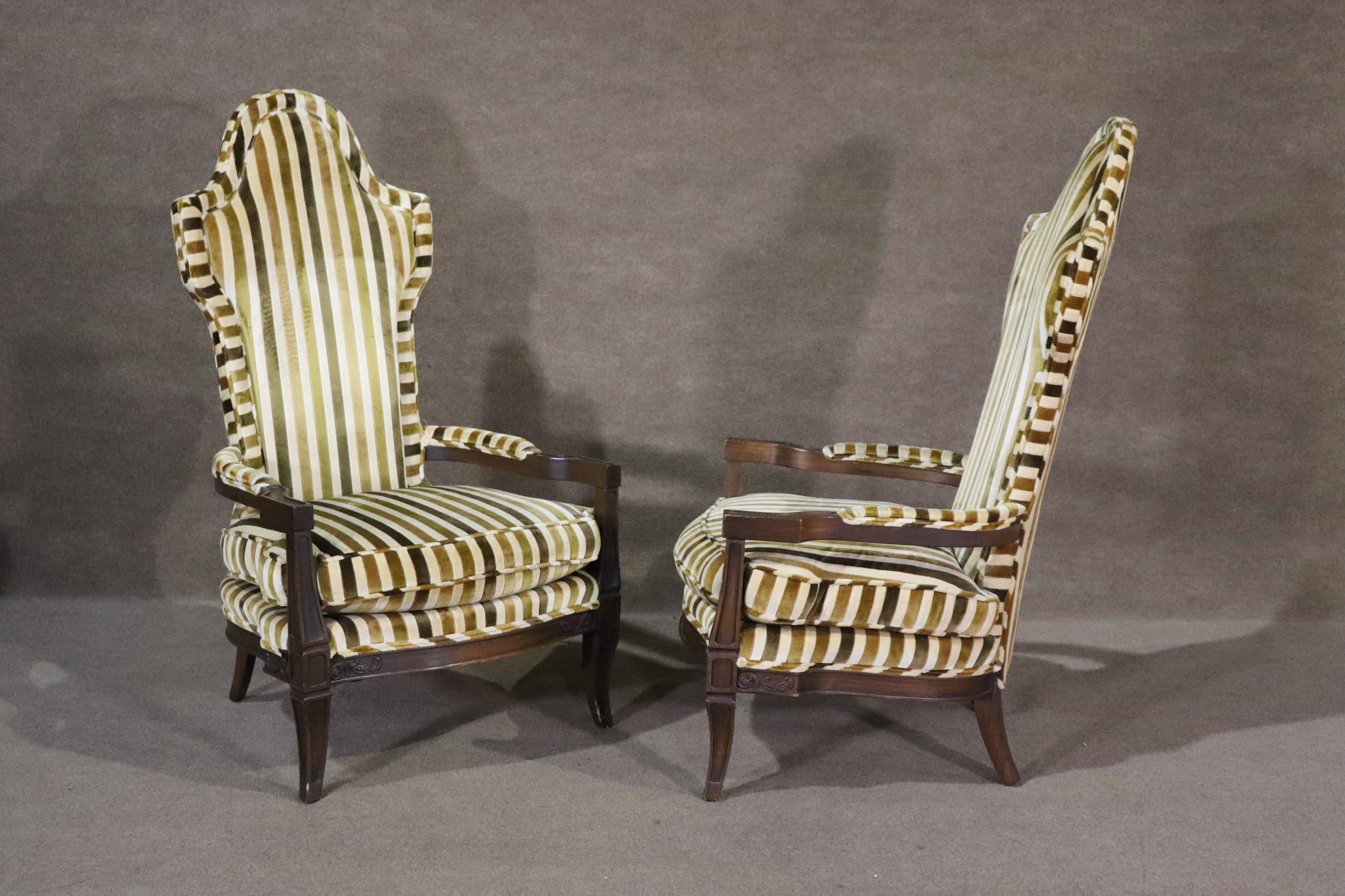 Pair of vintage high back throne chairs with walnut frames. Great form for your living room.
Please confirm location NY or NJ