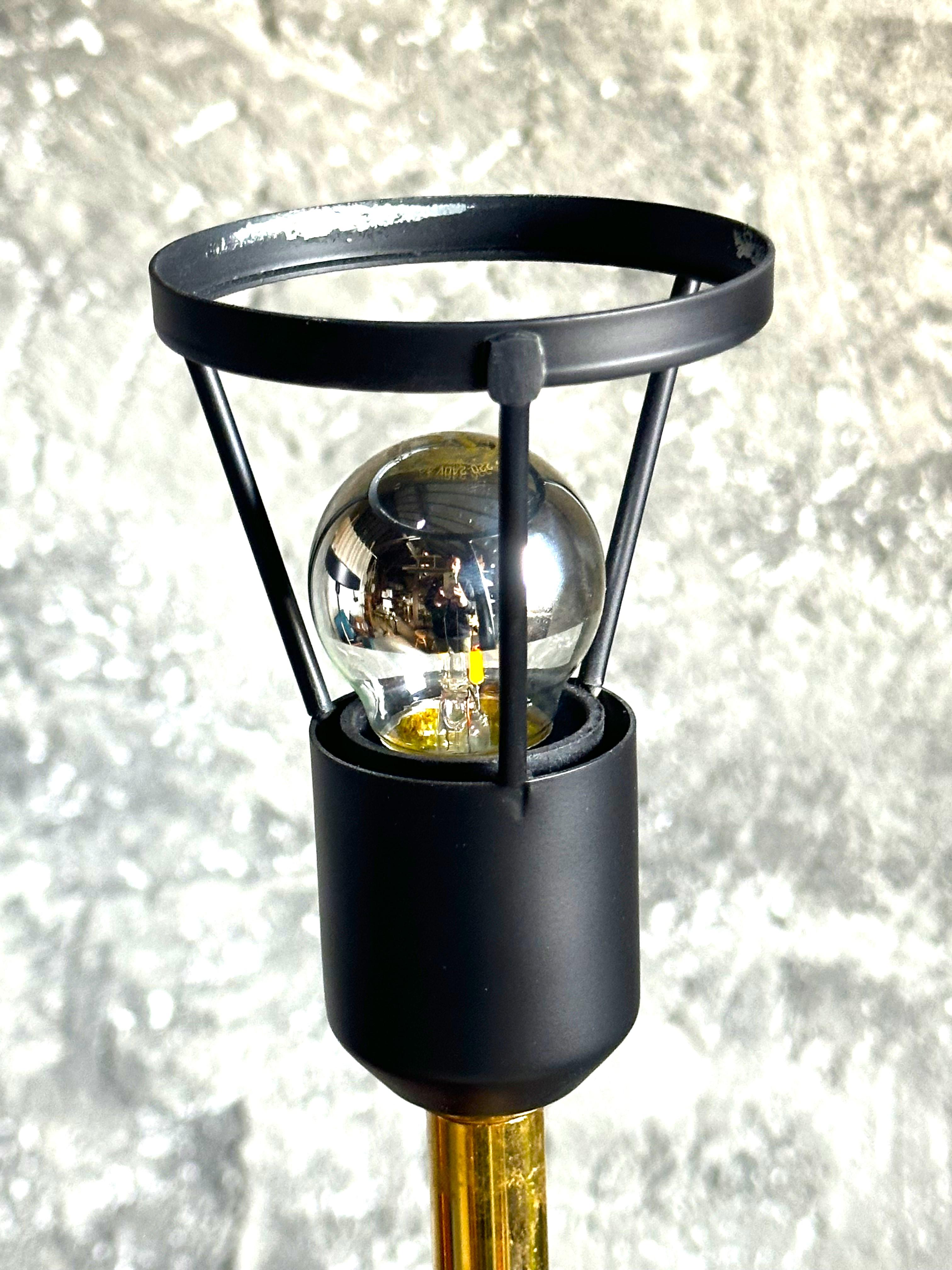Paar Timor-Schreibtischlampen von Louis Kalff aus der Jahrhundertmitte, 1950 im Angebot 12