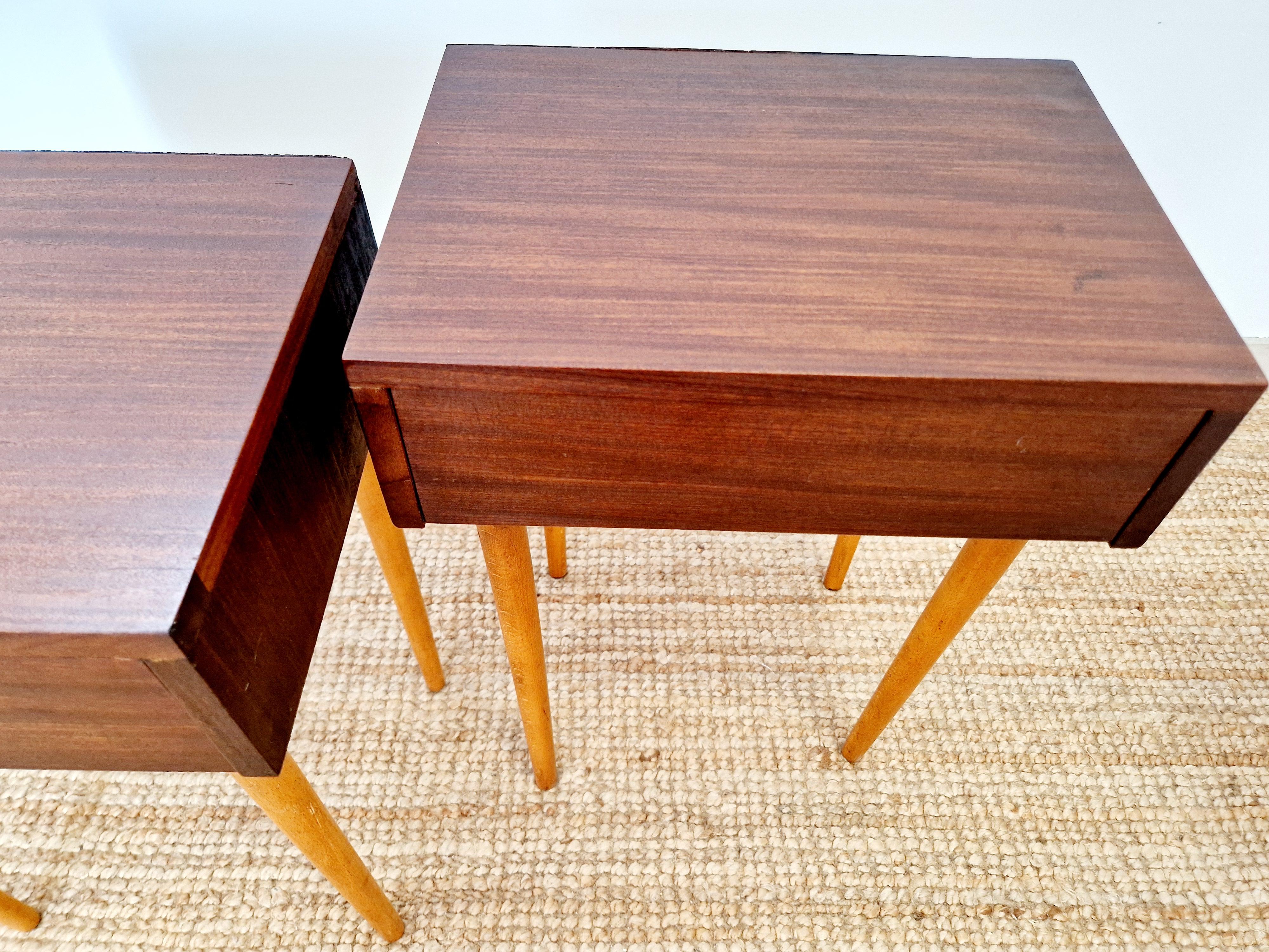 Mid-Century Modern Pair of mid Century Tola Bedside Cabinets For Sale