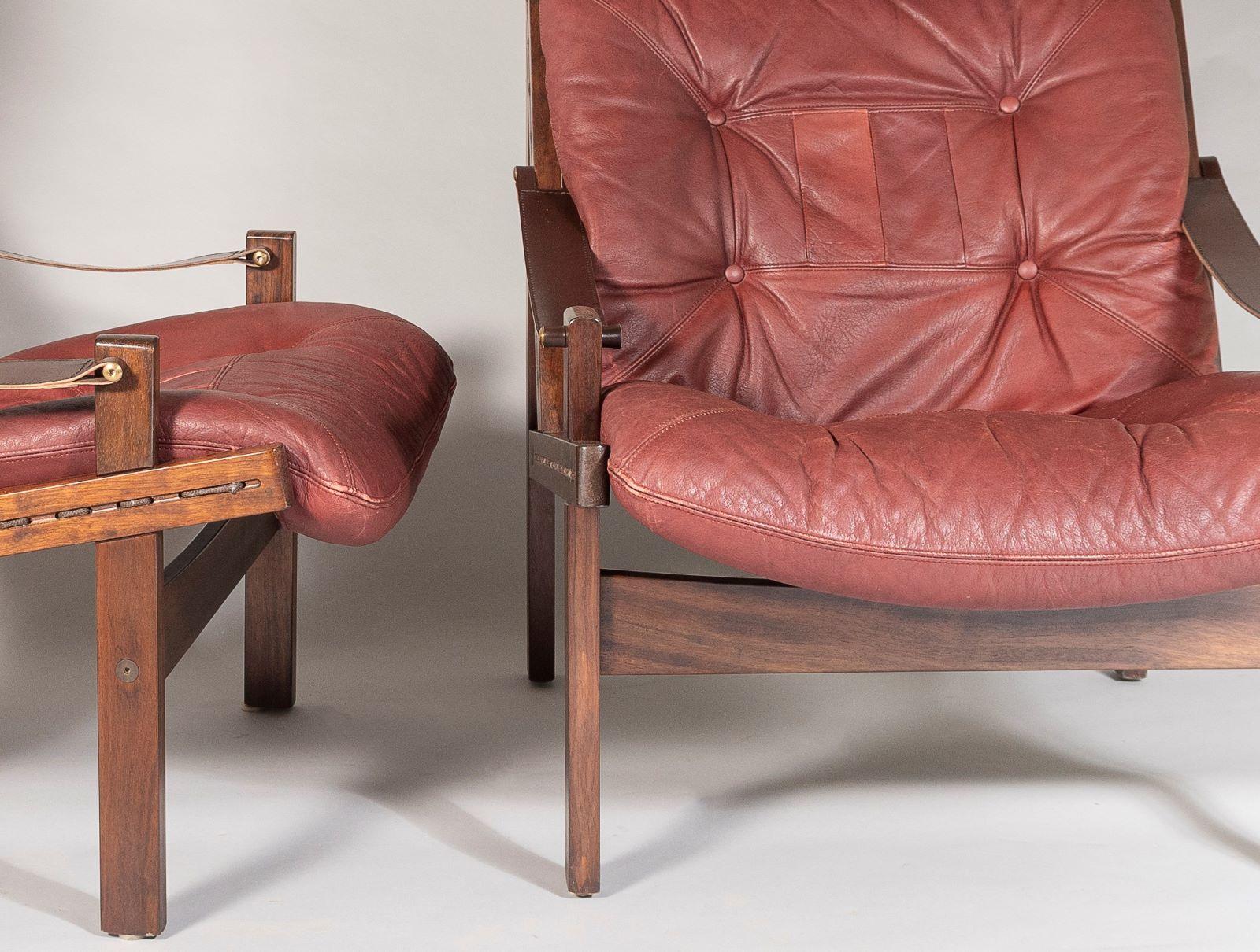 Pair of mid-Century Torbjørn Afdal Hunter-Safari High-Back Leather Lounge Chairs For Sale 5