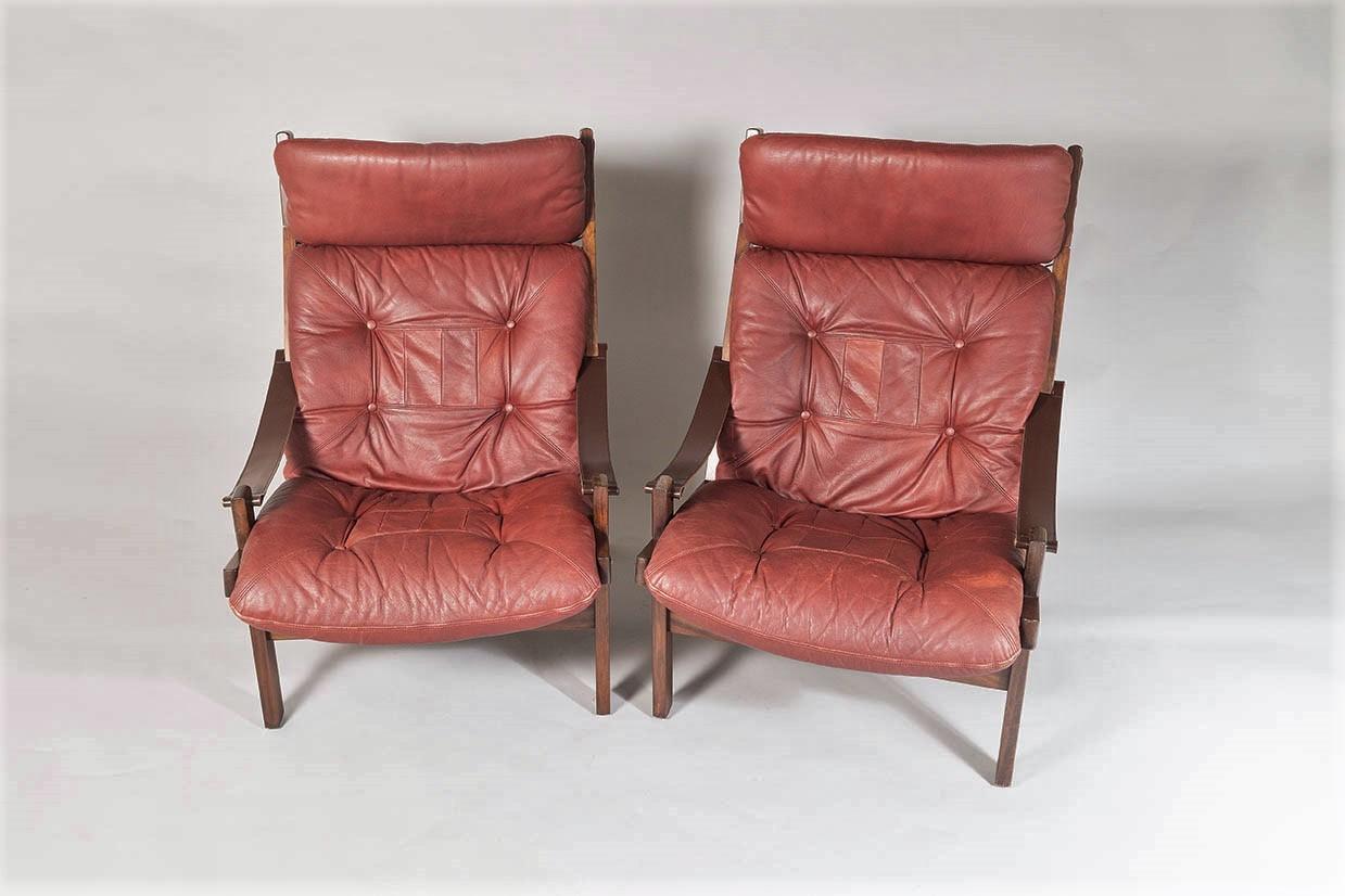 Pair of mid-Century Torbjørn Afdal Hunter-Safari High-Back Leather Lounge Chairs In Good Condition For Sale In Llanbrynmair, GB