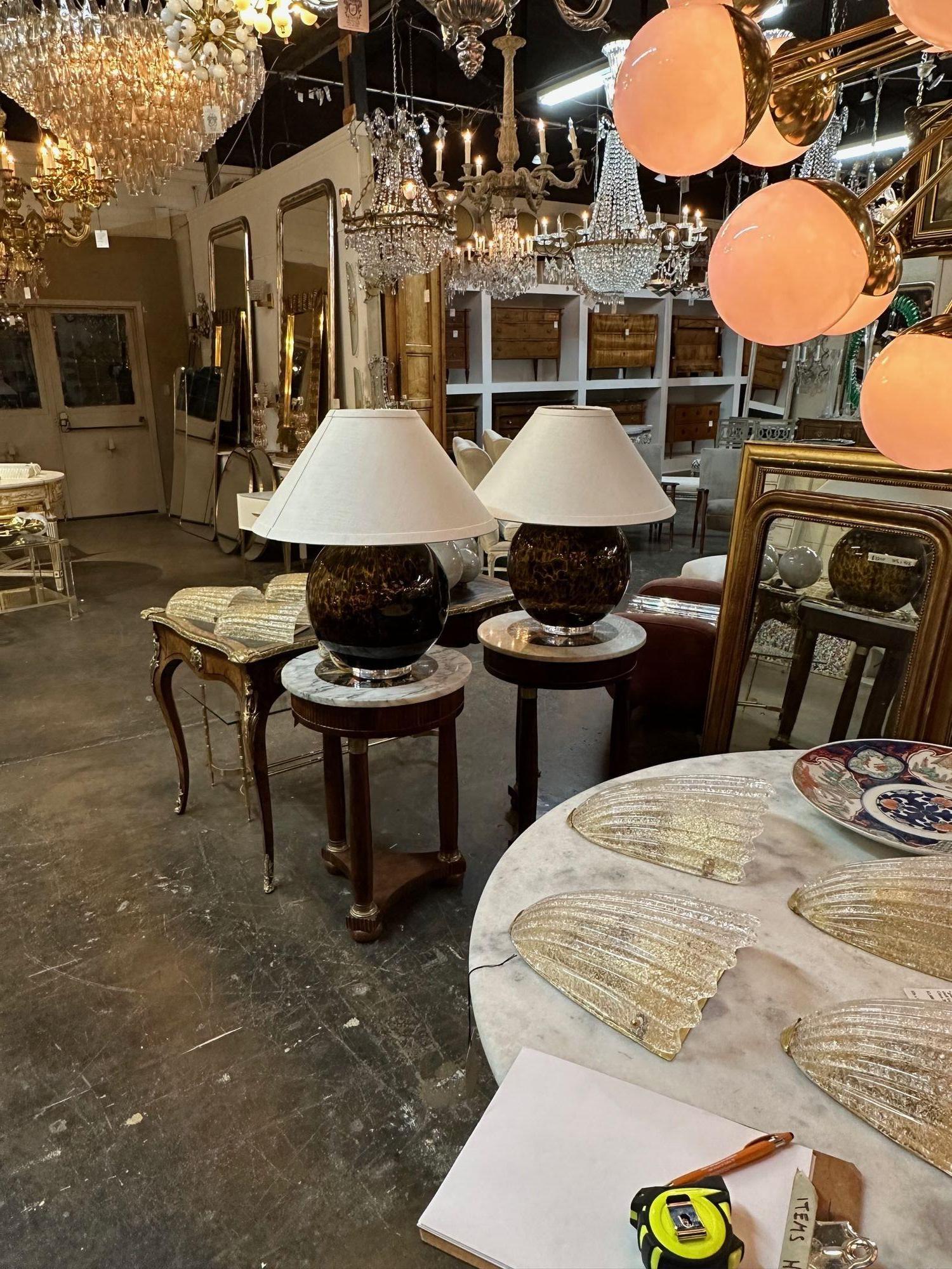 Pair of Mid-Century Tortoise Glass Lamps In Good Condition In Dallas, TX