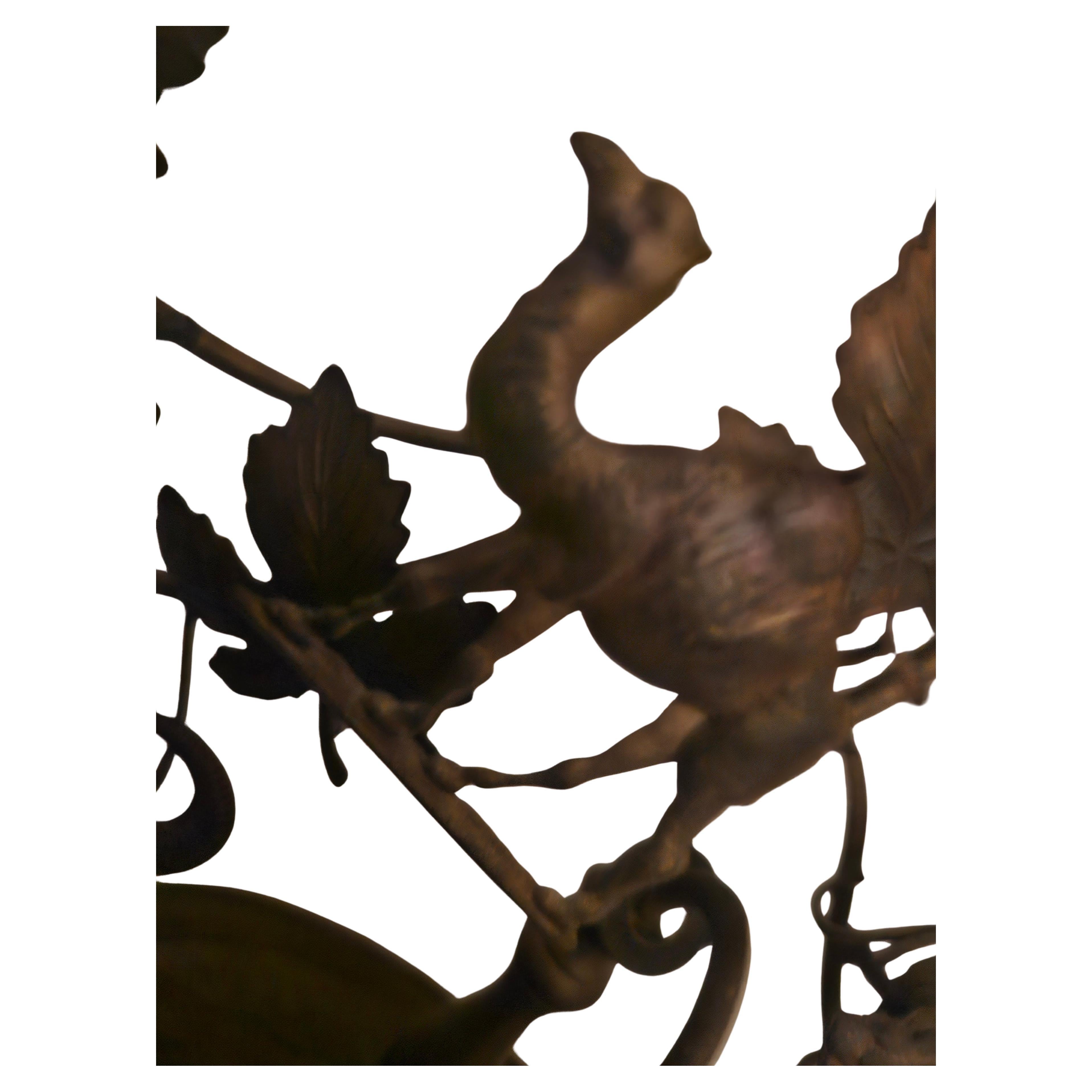 Calco Coppia di candelabri in ottone dell'Albero della Vita della metà del secolo scorso con cigno, ippopotamo, leone e alligatore in vendita