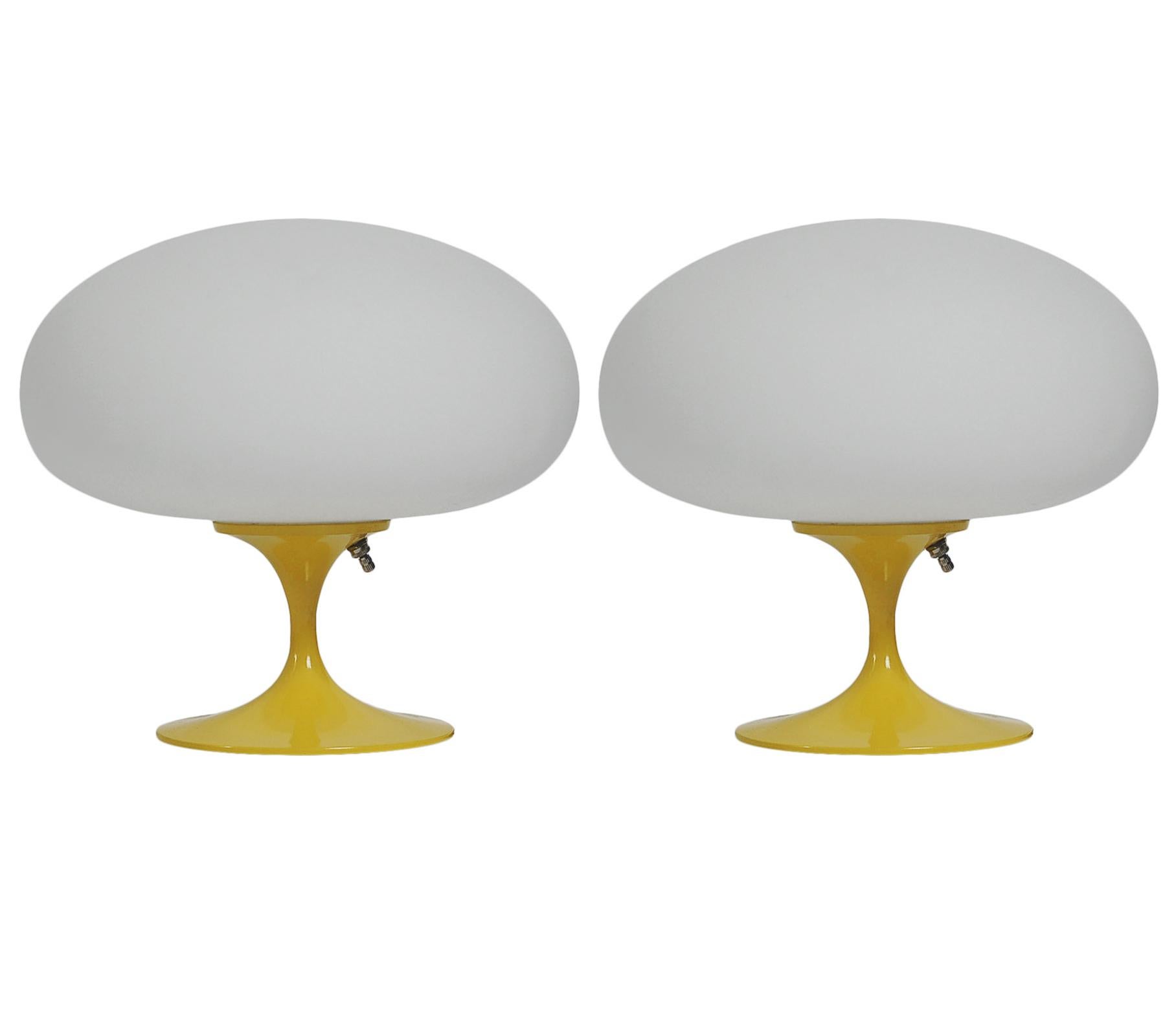 Pair of Mid Century Tulip Mushroom Lamps by Designline in Yellow & White Glass In New Condition For Sale In Philadelphia, PA