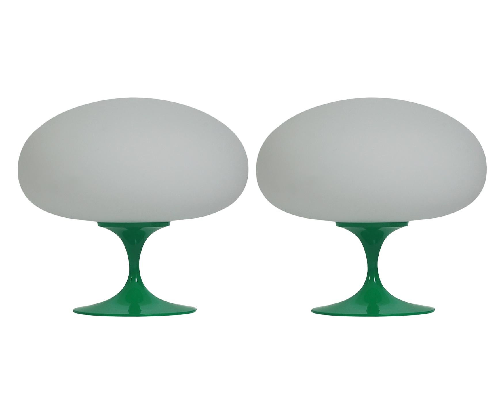 Contemporary Pair of Mid-Century Tulip Table Lamps by Designline in Green with White Glass For Sale