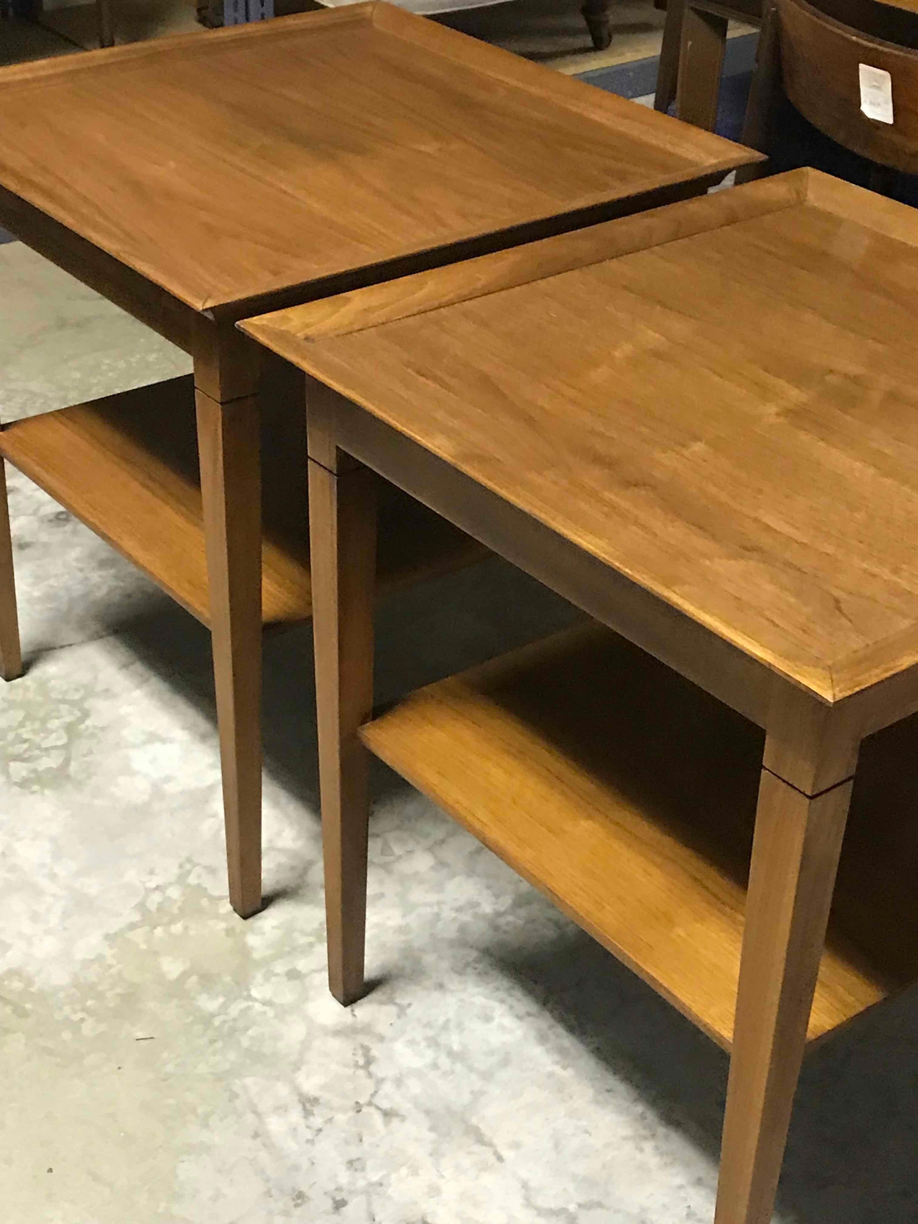 Mid-Century Modern Pair of Mid-Century Two-Tier English Side Tables