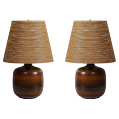 Coppia di lampade da tavolo in ceramica smaltata Umber della metà del secolo scorso di Lotte and Gunnar Bostlund