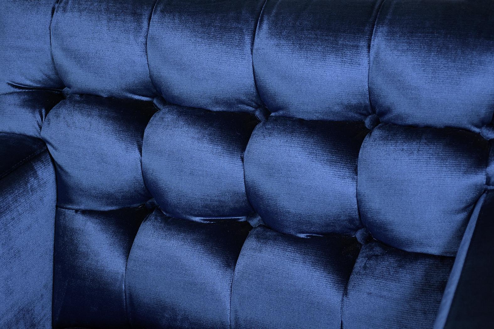 Chaises longues pivotantes en velours bleu des années 1960 The Modernity avec bases en laiton en vente 2