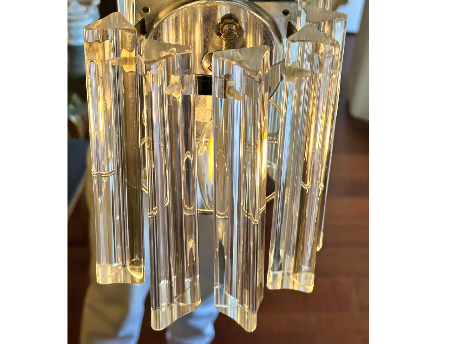 Paar italienische Venini-Kristall-Leuchten aus der Jahrhundertmitte. Diese Auflistung ist für ein Paar, aber wir haben tatsächlich drei Paar zur Verfügung.