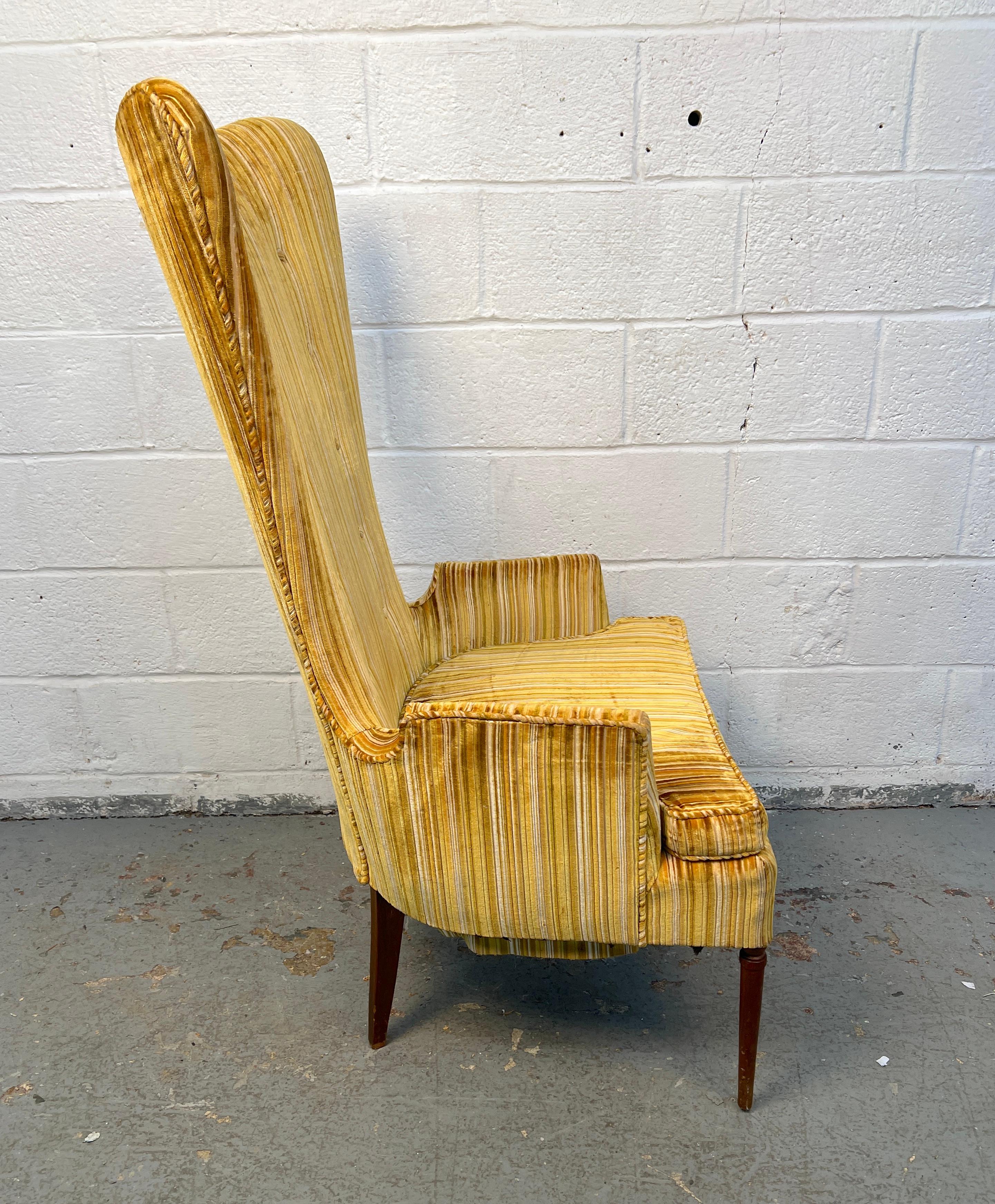 Paar viktorianische Stühle mit hoher Rückenlehne aus der Mitte des Jahrhunderts im Angebot 6