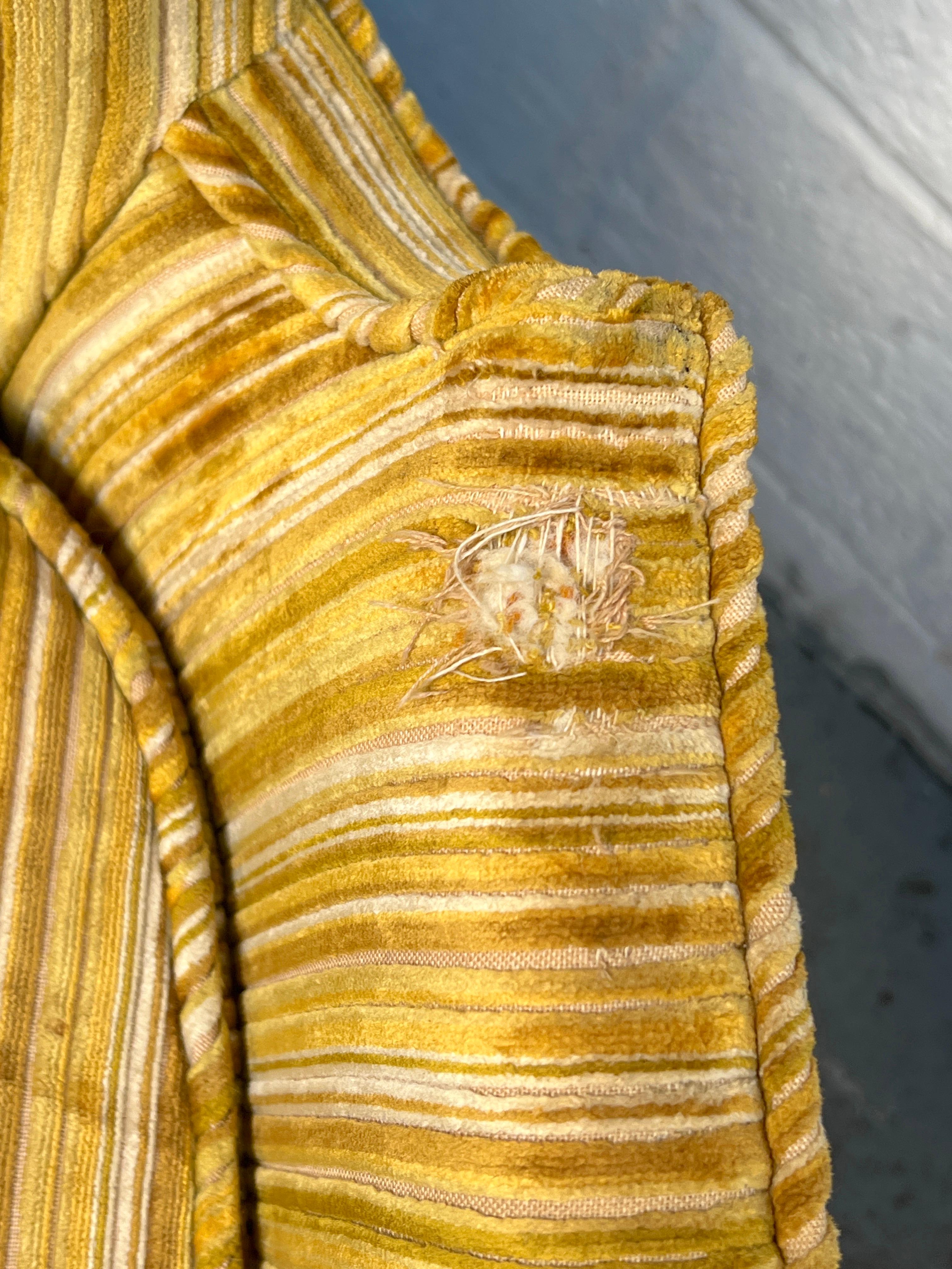 Paar viktorianische Stühle mit hoher Rückenlehne aus der Mitte des Jahrhunderts im Angebot 8