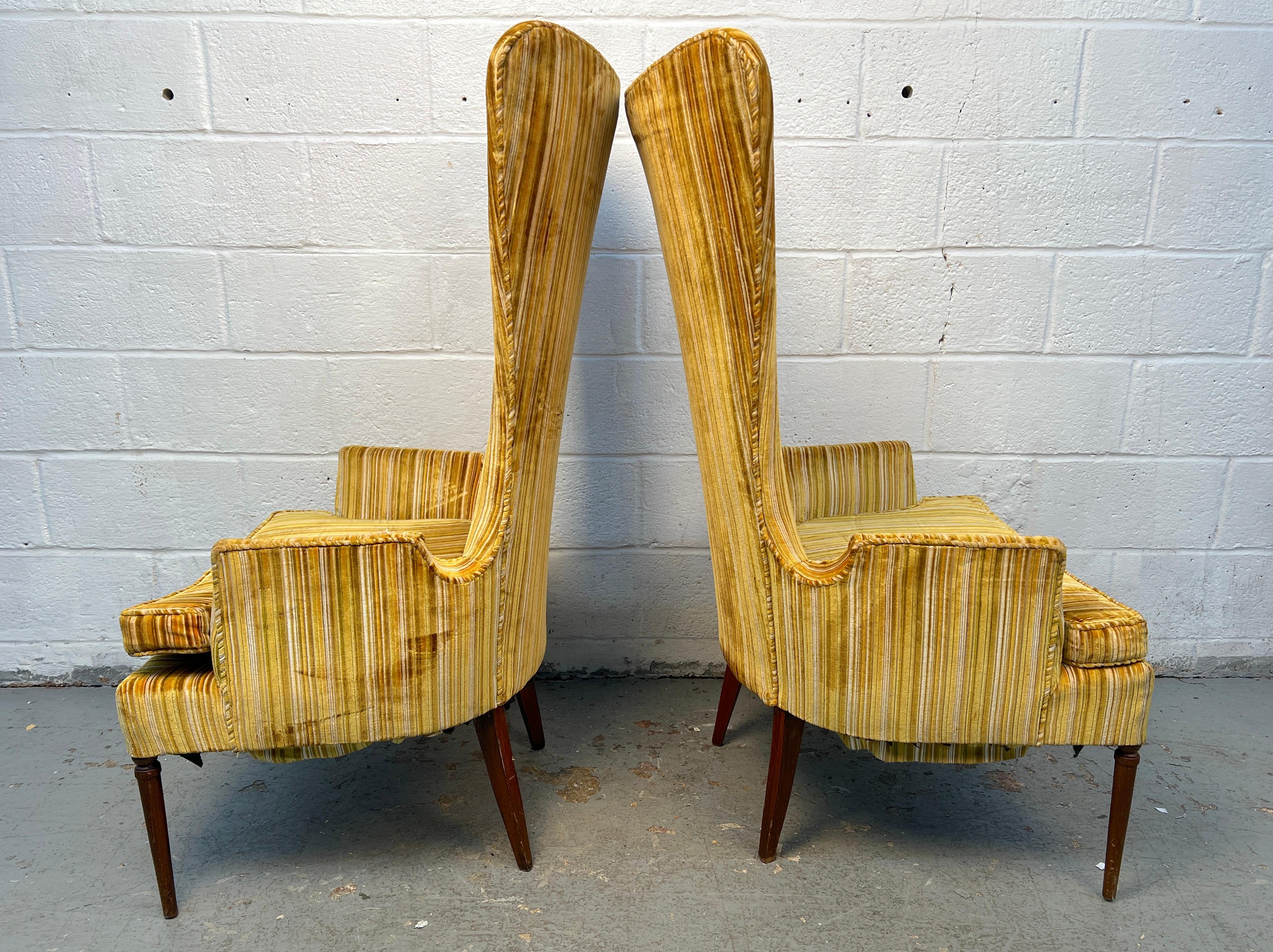 Paar viktorianische Stühle mit hoher Rückenlehne aus der Mitte des Jahrhunderts (20. Jahrhundert) im Angebot