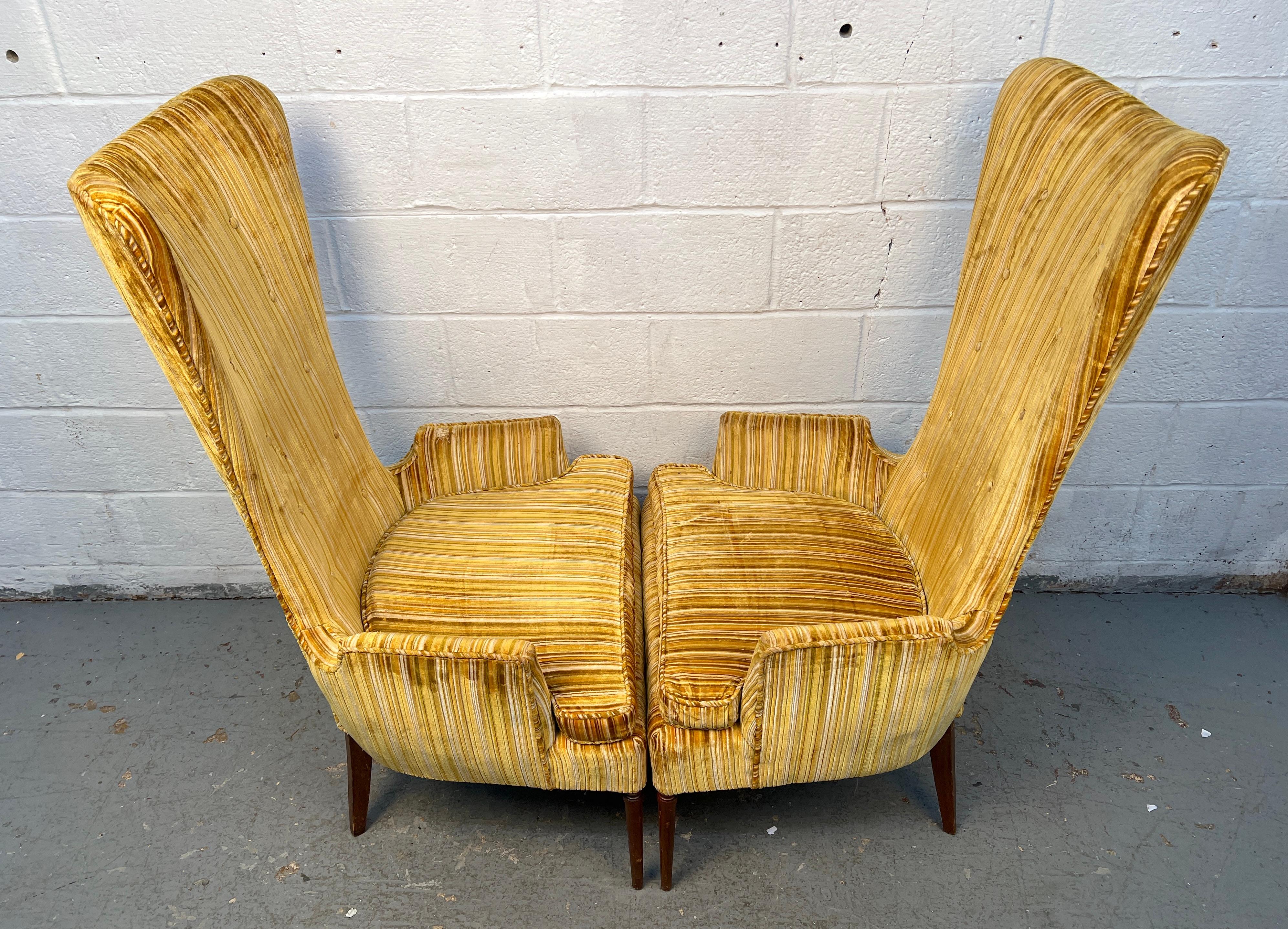 Paar viktorianische Stühle mit hoher Rückenlehne aus der Mitte des Jahrhunderts im Angebot 1