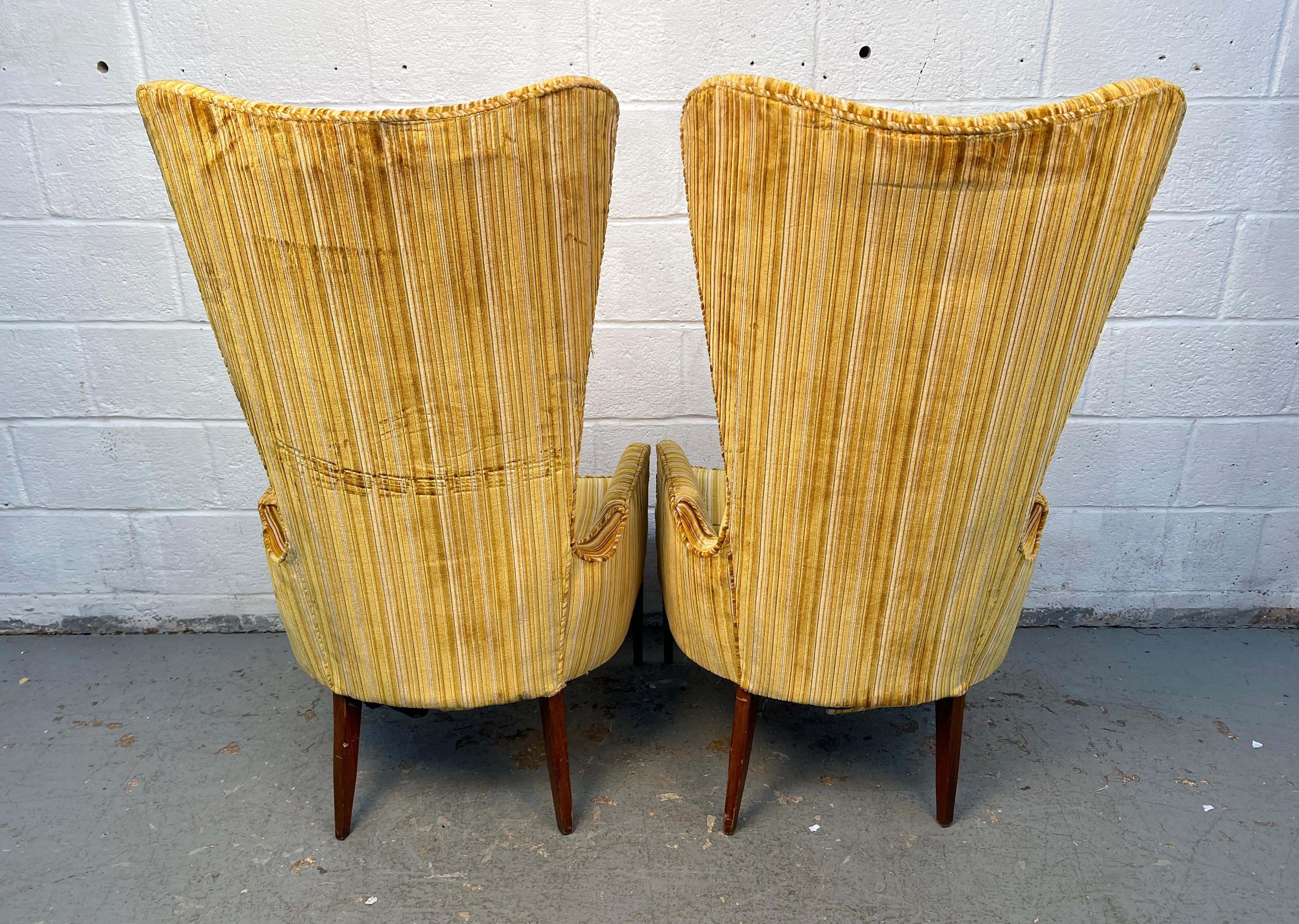 Paar viktorianische Stühle mit hoher Rückenlehne aus der Mitte des Jahrhunderts im Angebot 2