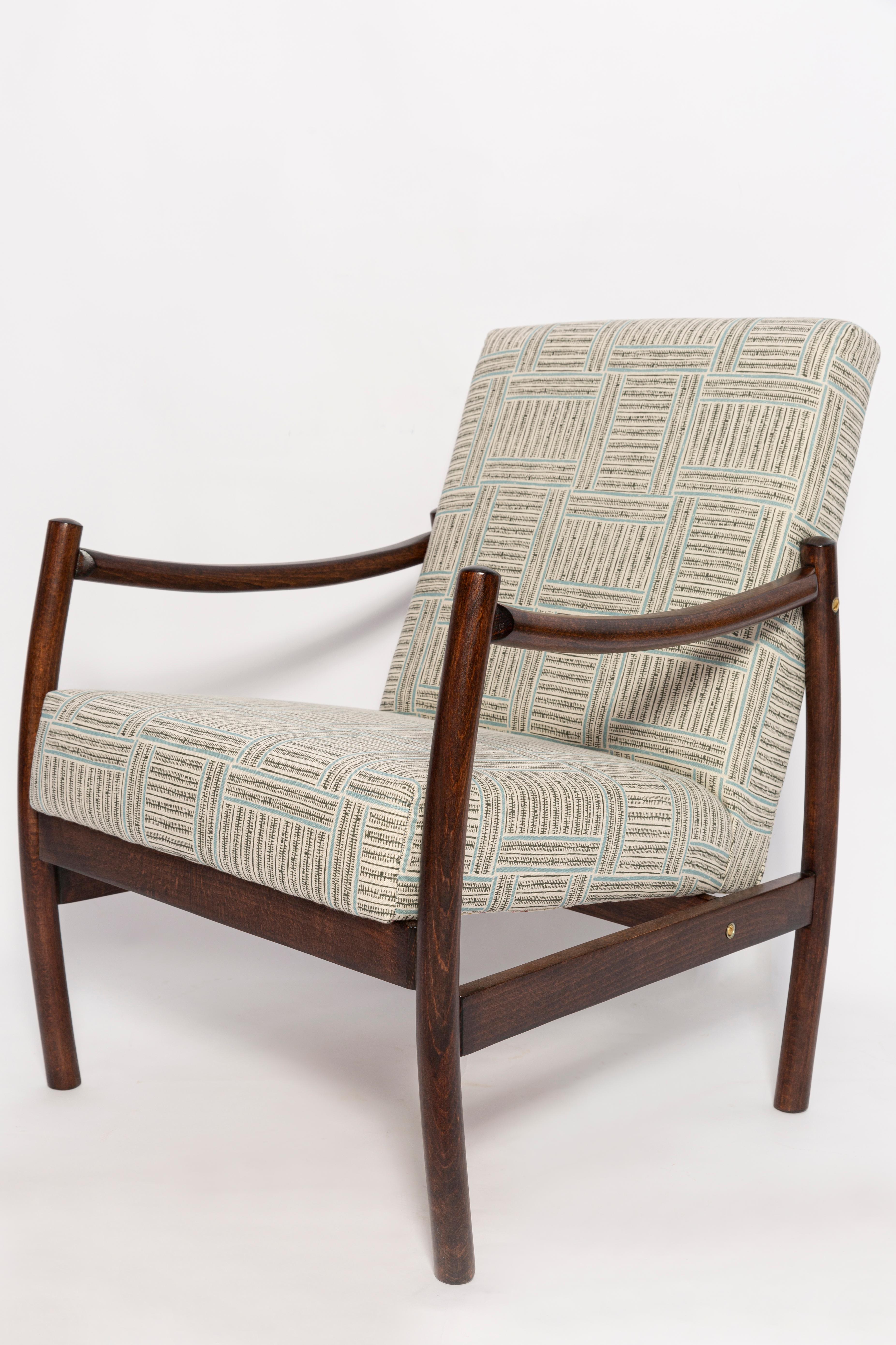 Pair of Mid Century Vintage Armchairs, Beige and Blue Linen, Europe, 1960s For Sale 3