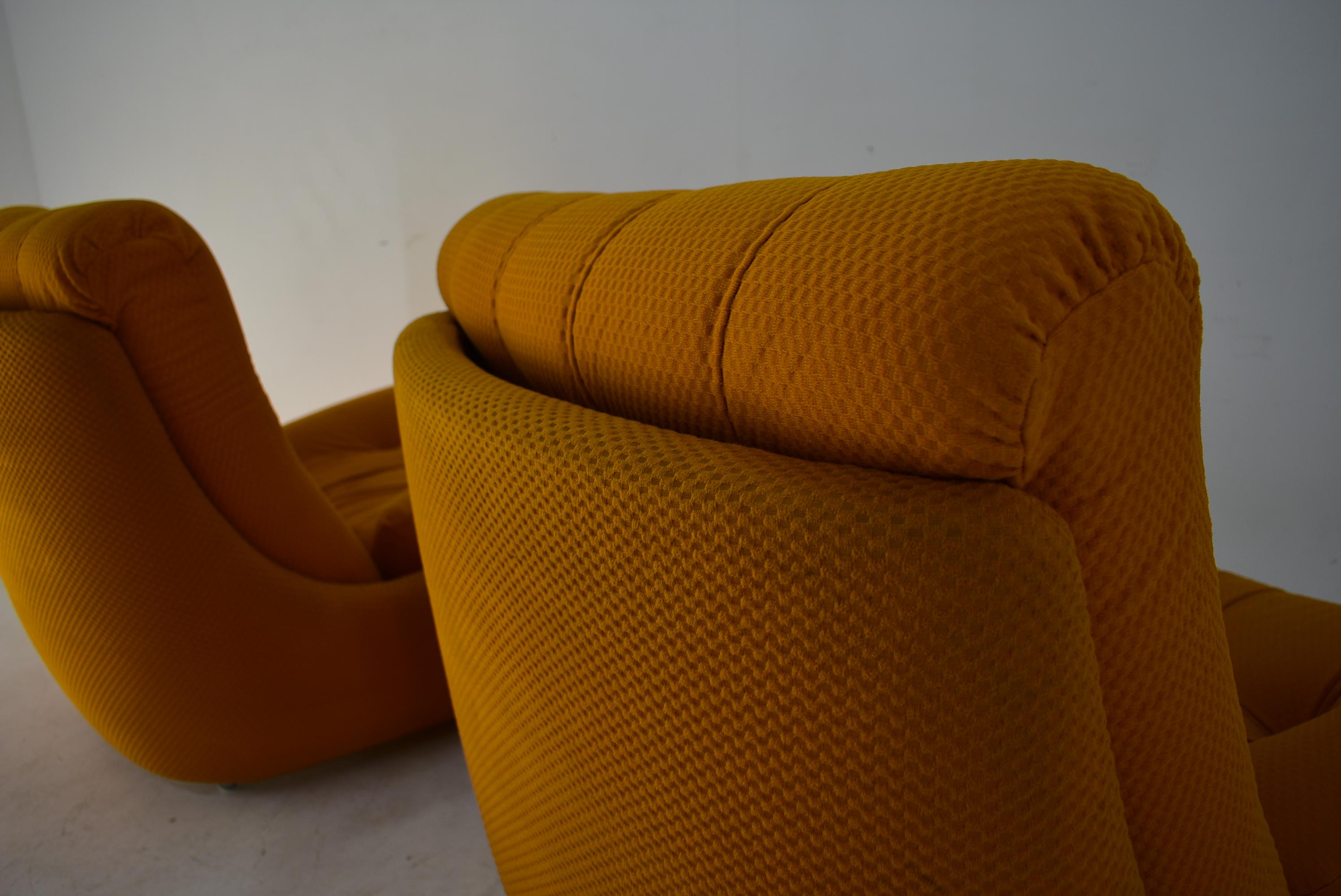 Pair of Mid Century Vintage Atlantis Armchairs, 1960s For Sale 5