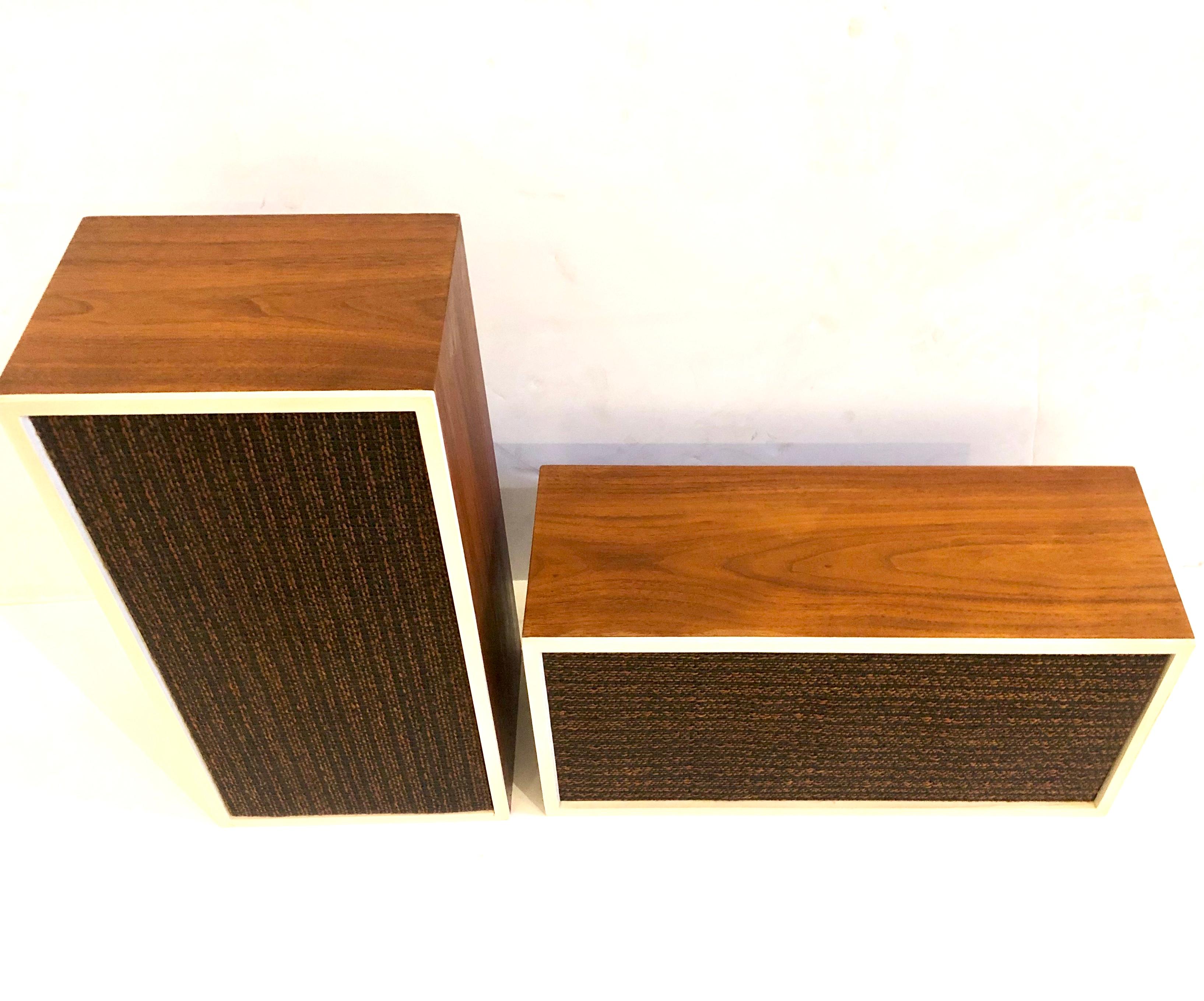Great and rare pair on KLH speakers circa 1963 in great original condition produced by KHL only small production of these models were made, we have light sanded cleaned tested an oiled these simple but cool pair of speakers.