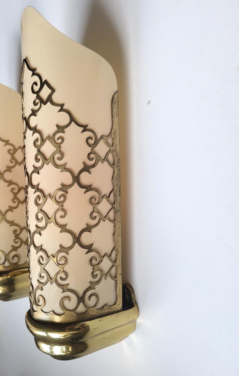 Pareja de apliques de pared vintage de mediados de siglo, Italia, años 40 Latón en venta