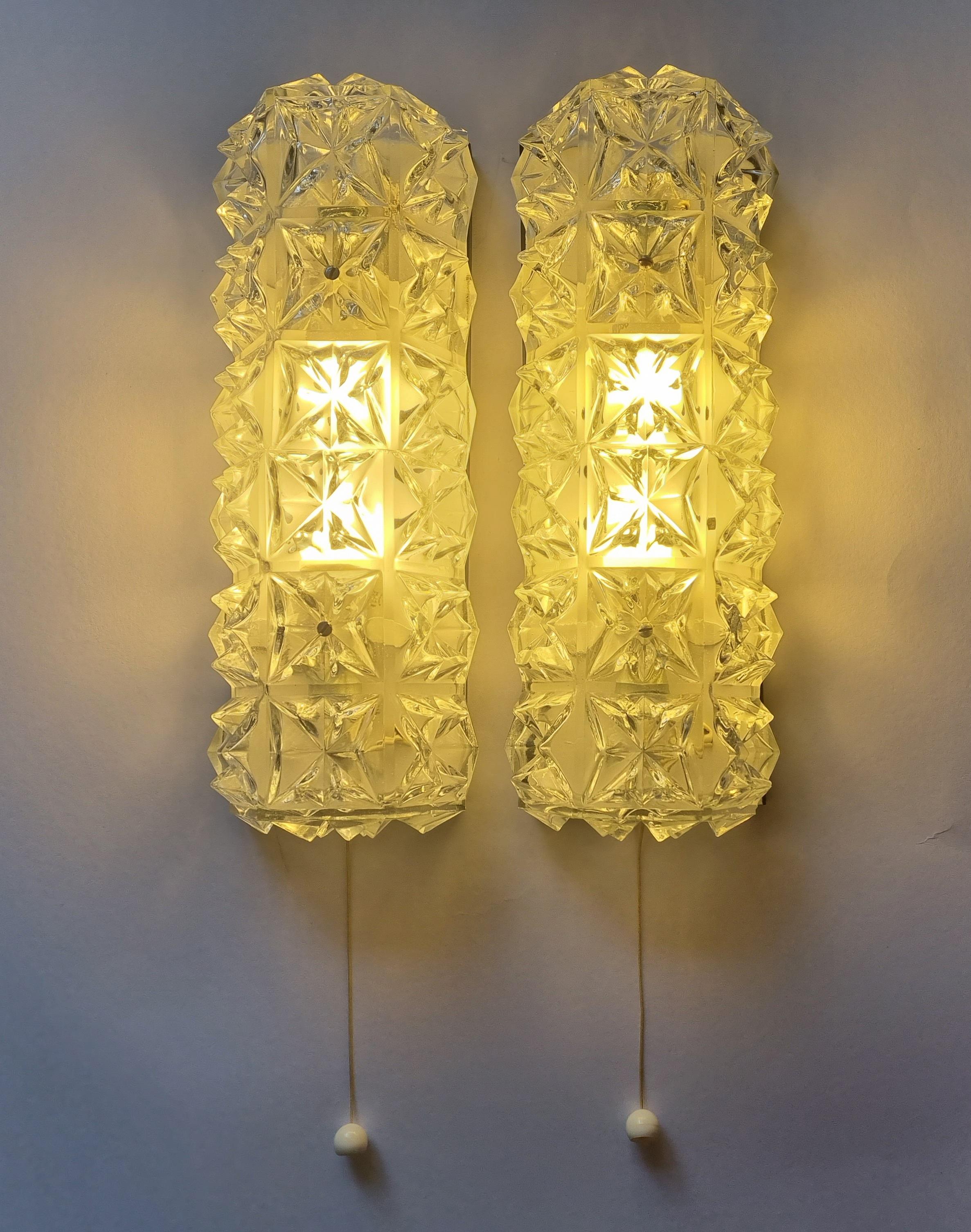 Pair of Mid-Century Wall Lamps, Germany, 1970s For Sale 3