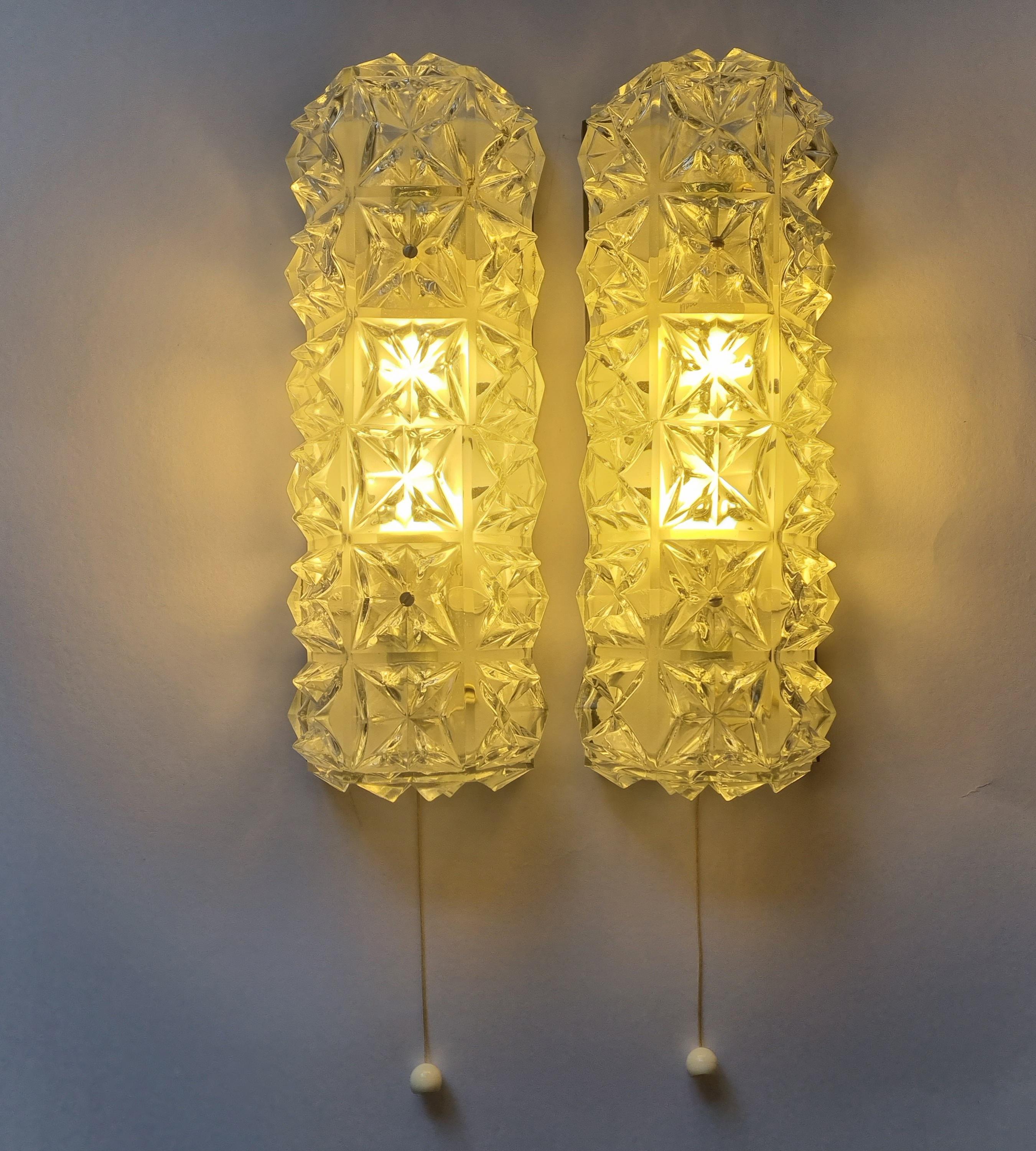 Pair of Mid-Century Wall Lamps, Germany, 1970s For Sale 4
