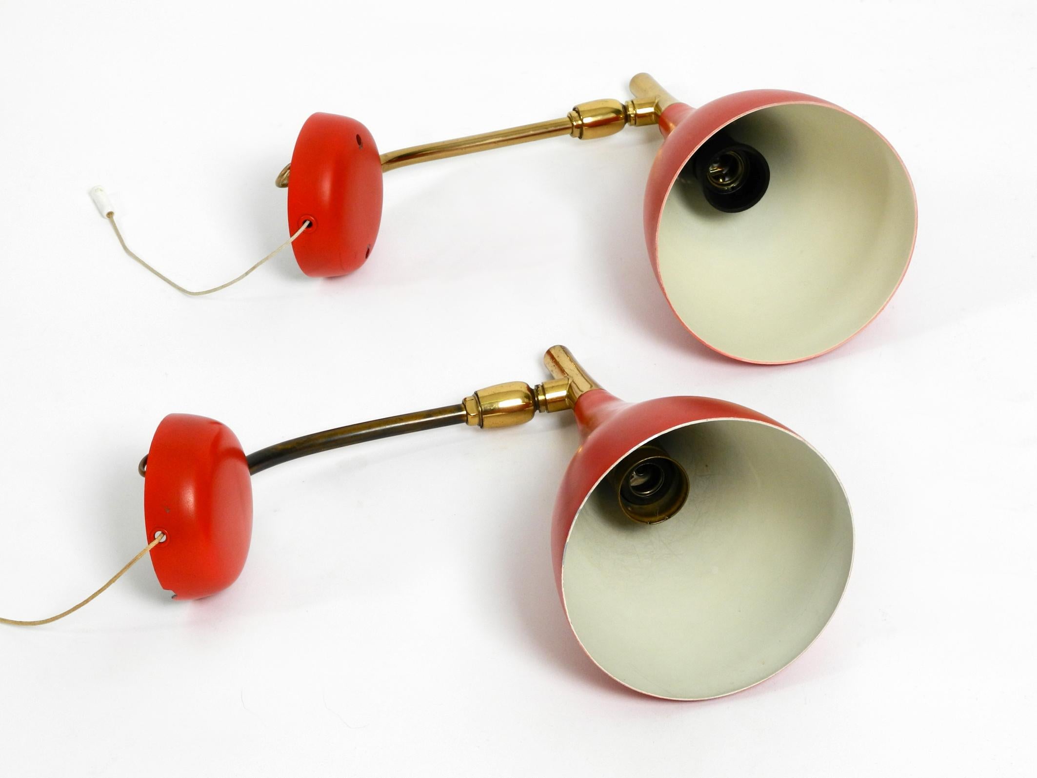 Pair of Midcentury Wall Lights by Cosack with Original Red Lacquer In Good Condition In München, DE