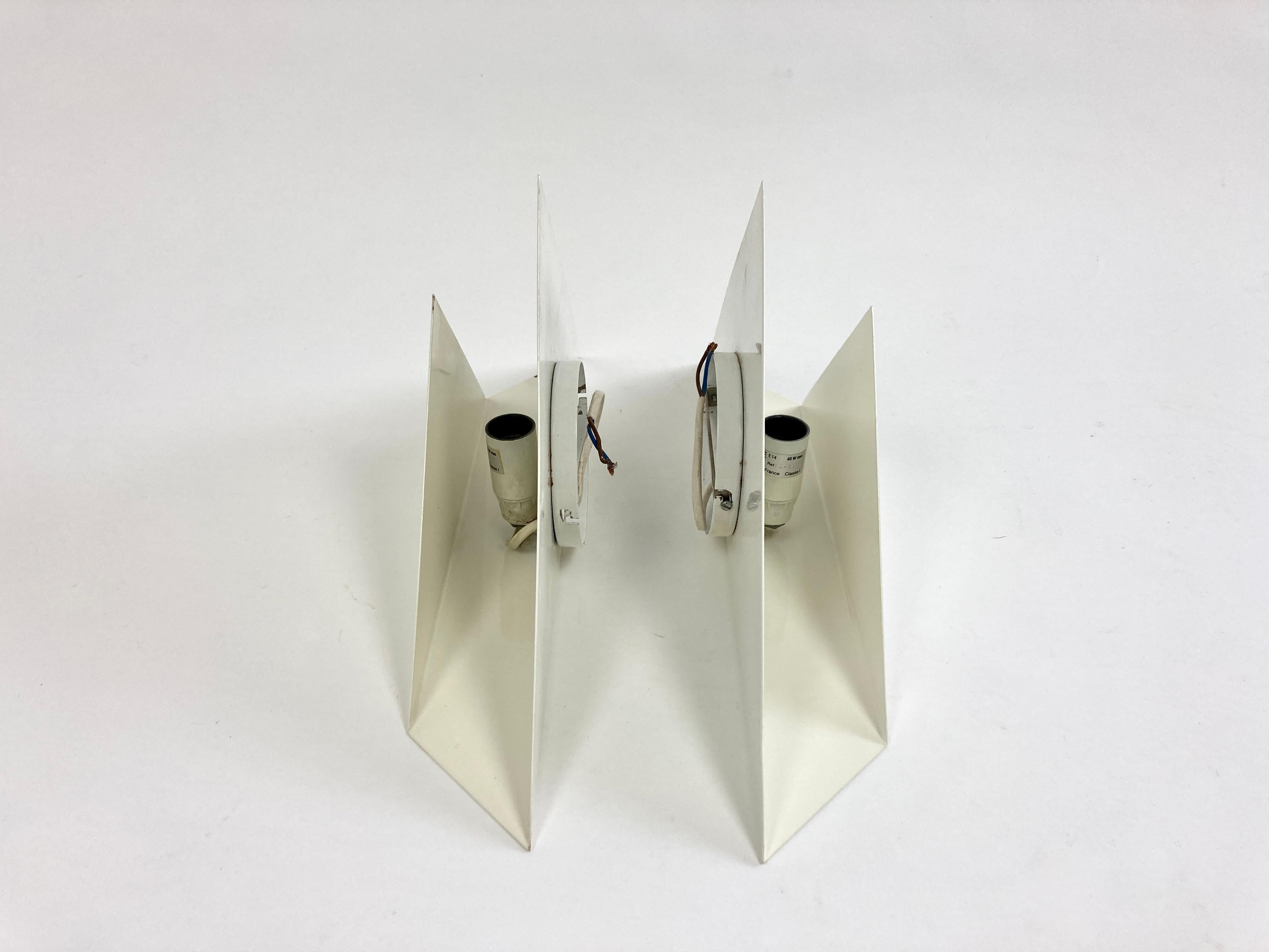 Pair of mid century wall lights from an apartment in Les Arcs, France c.1960-70 For Sale 7