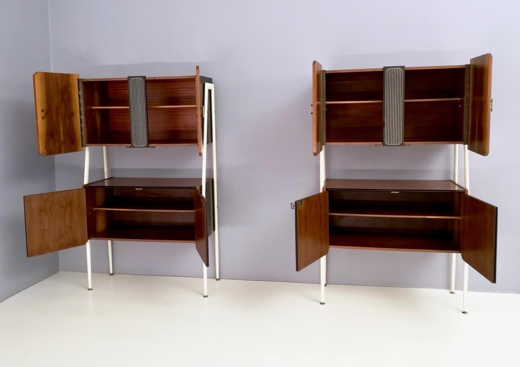 Pair of Midcentury Walnut and Lacquered Wood Cabinets, Italy, 1950s In Excellent Condition In Bresso, Lombardy