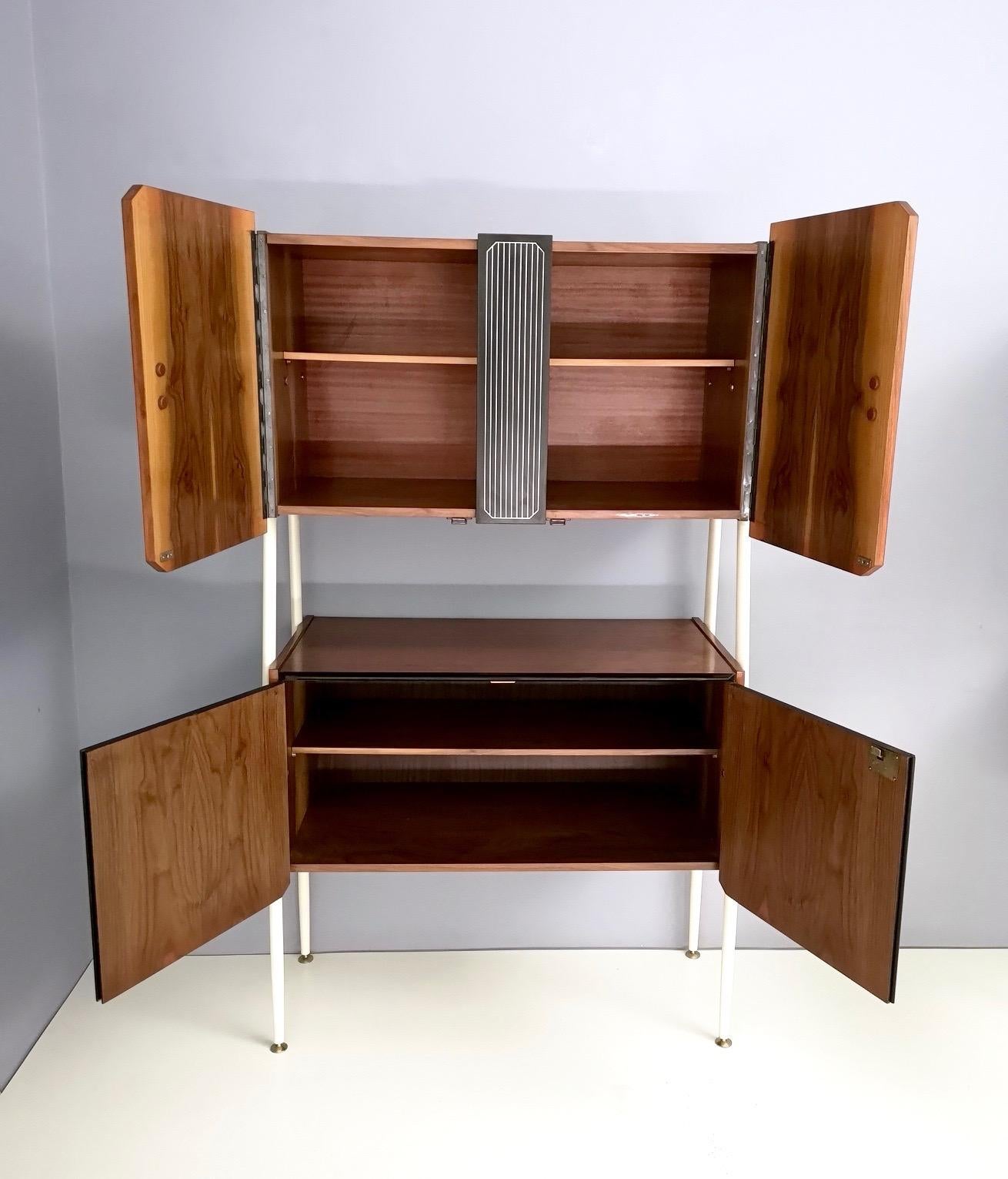 Pair of Midcentury Walnut and Lacquered Wood Cabinets, Italy, 1950s 3