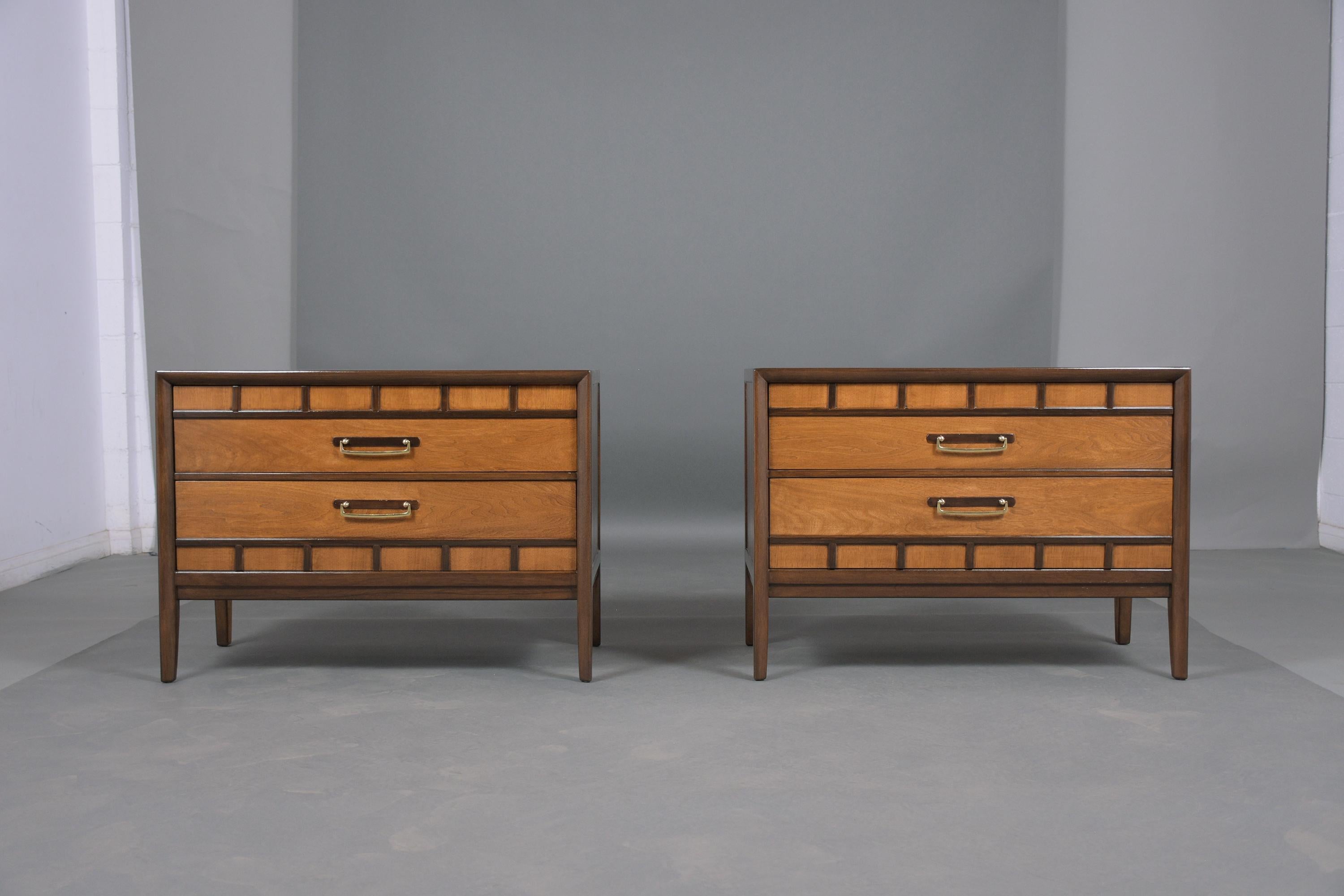 Mid-Century Modern Pair of Vintage Mid-Century Chest of Drawers