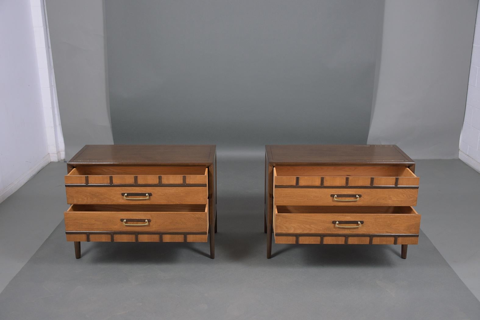 American Pair of Vintage Mid-Century Chest of Drawers