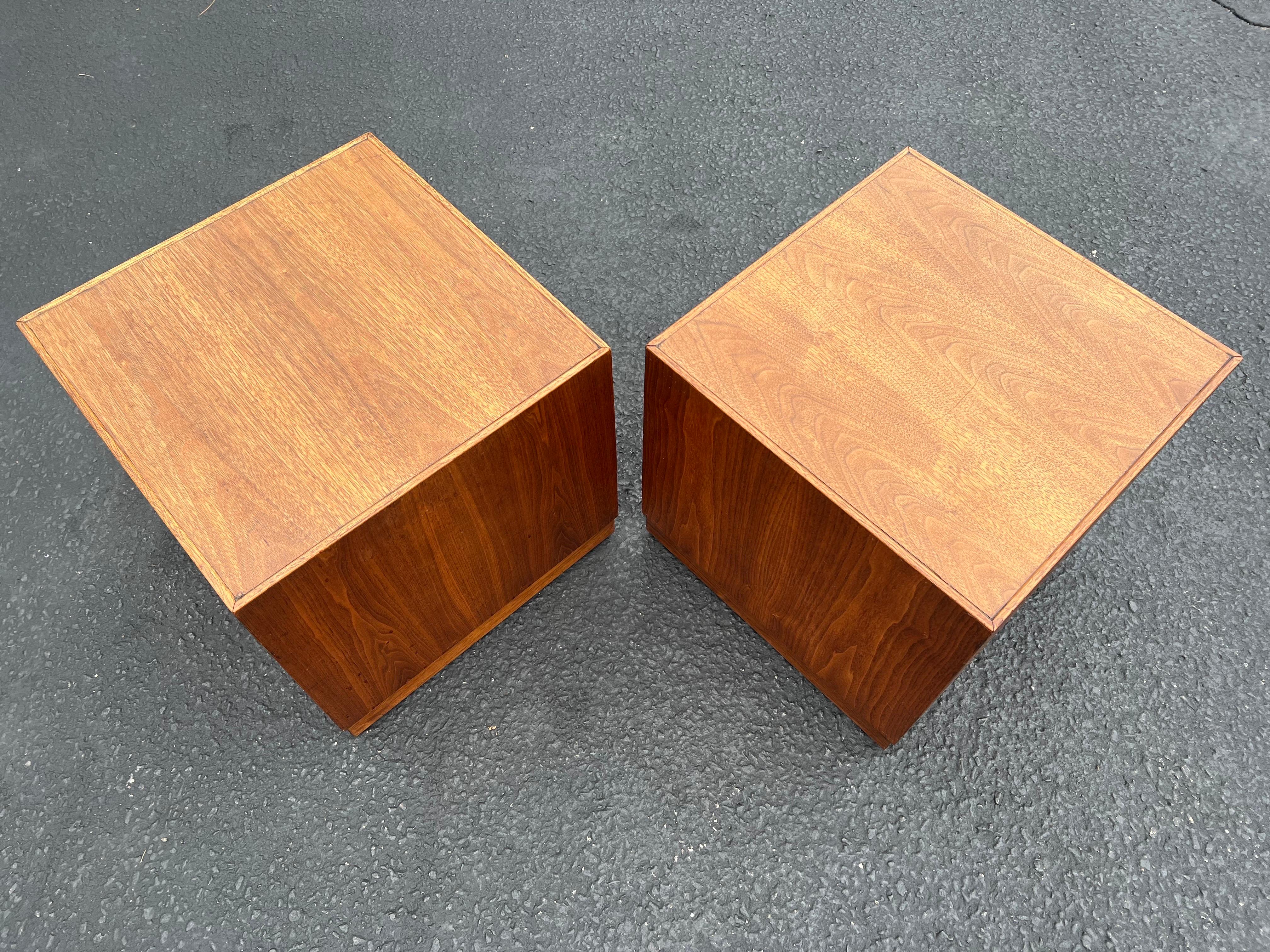 Pair of Mid Century Walnut Cube Tables For Sale 11
