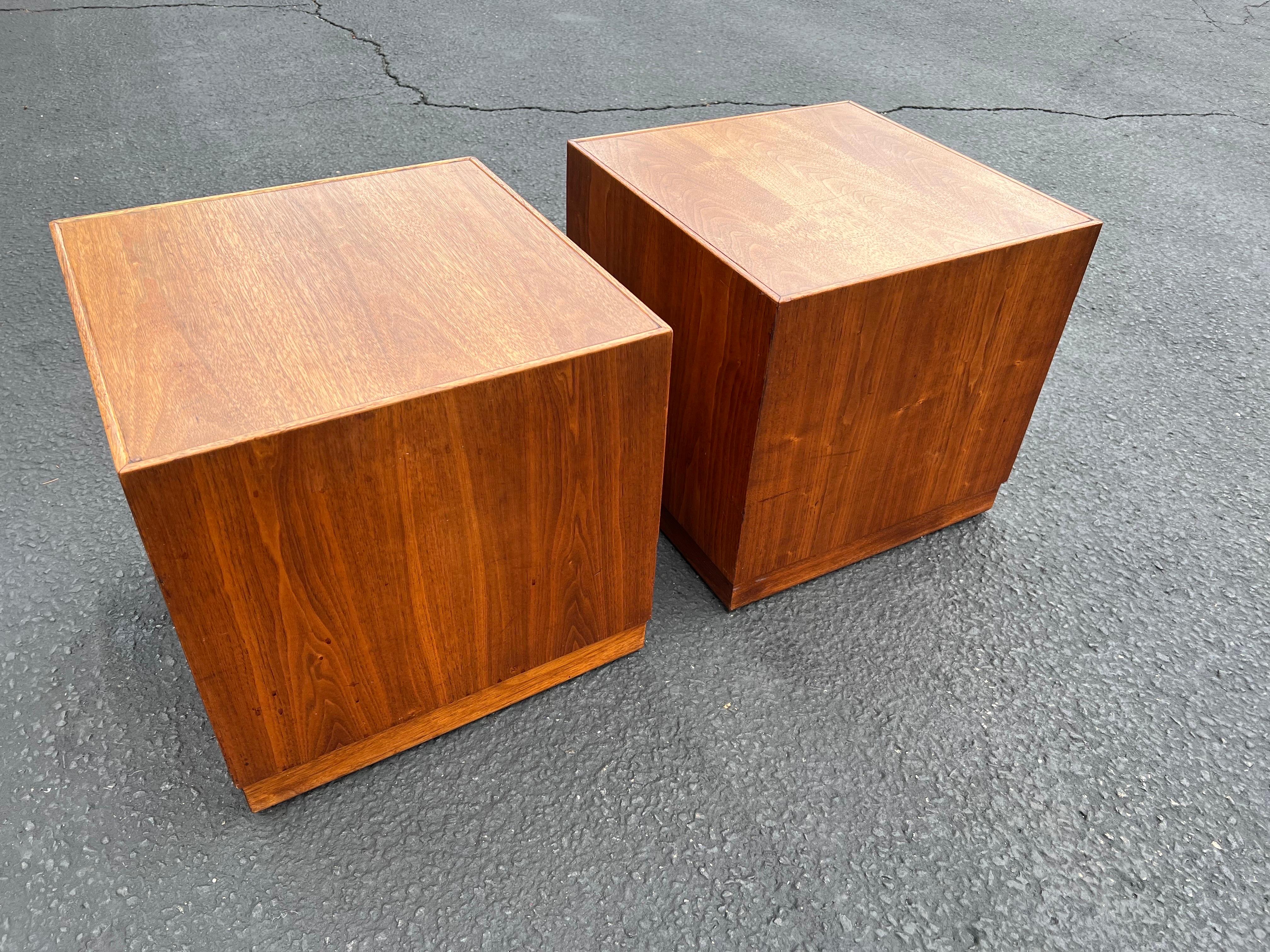 Mid-20th Century Pair of Mid Century Walnut Cube Tables For Sale