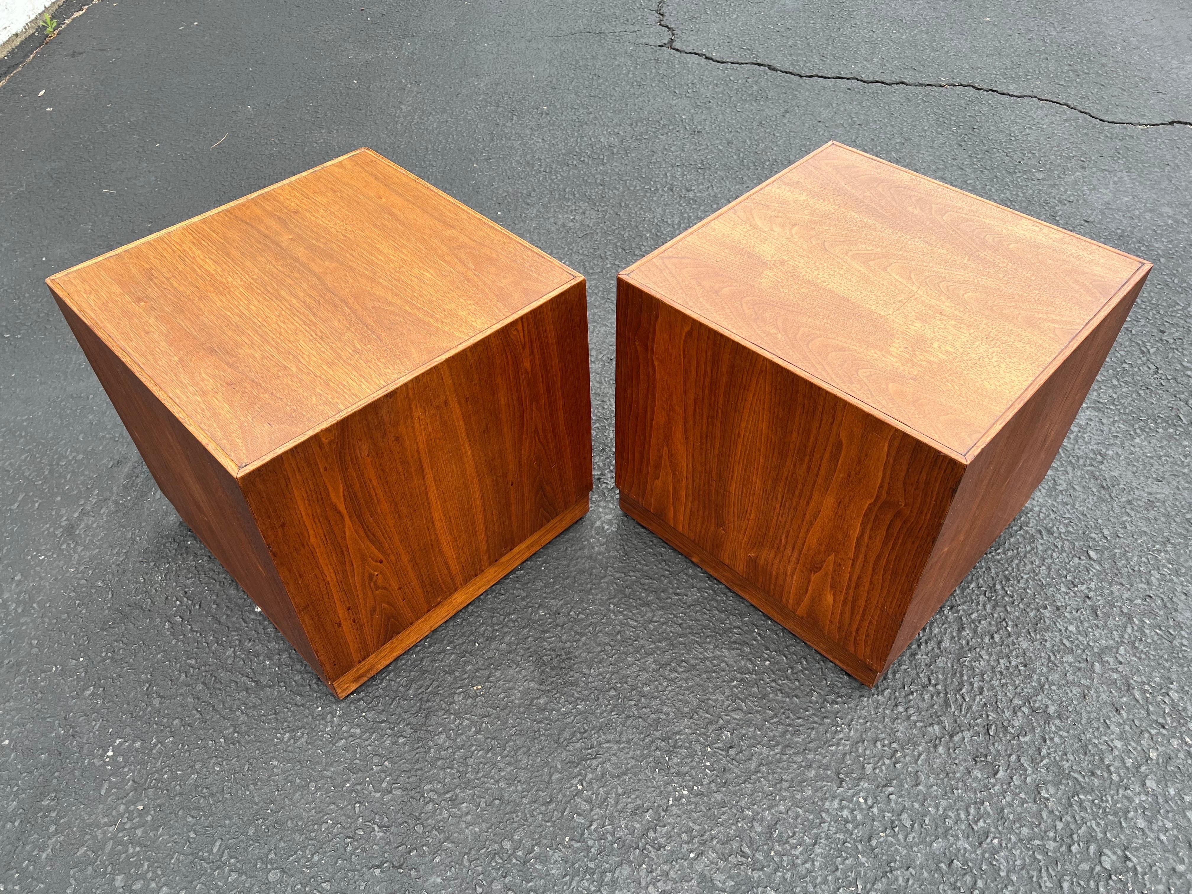 Pair of Mid Century Walnut Cube Tables For Sale 2