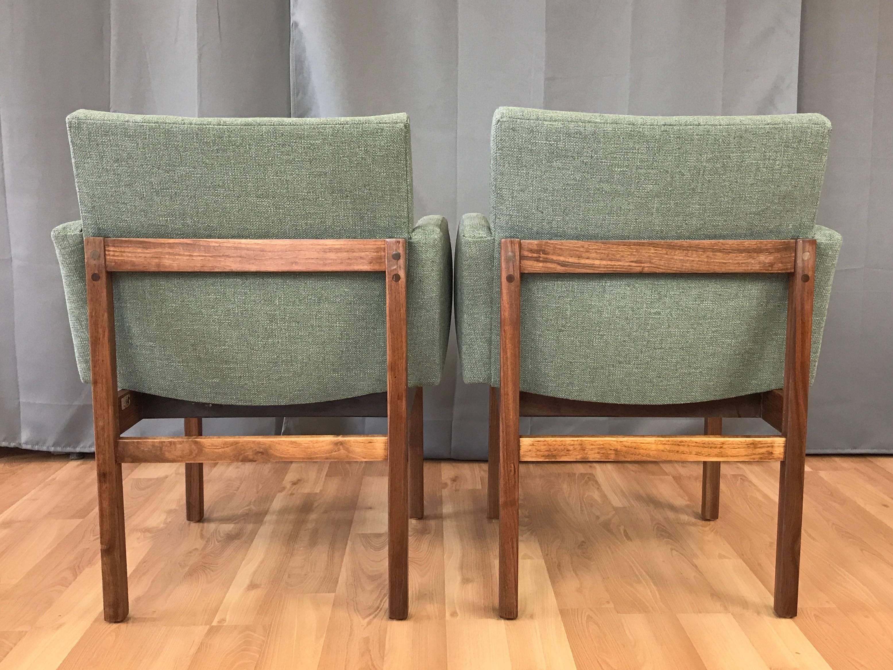 Danish Pair of Midcentury Walnut Lounge Chairs Attributed to Jens Risom