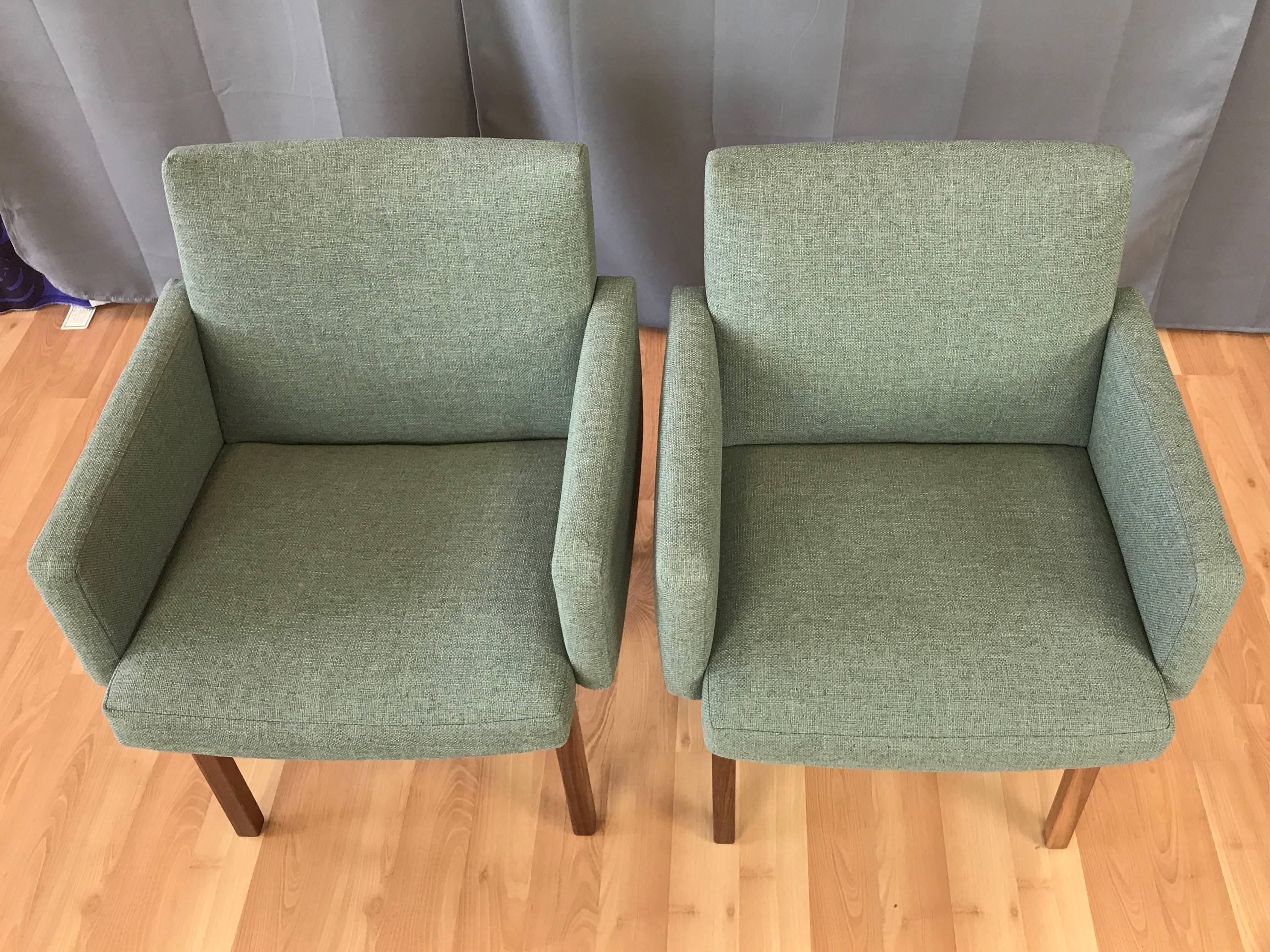 Pair of Midcentury Walnut Lounge Chairs Attributed to Jens Risom 2