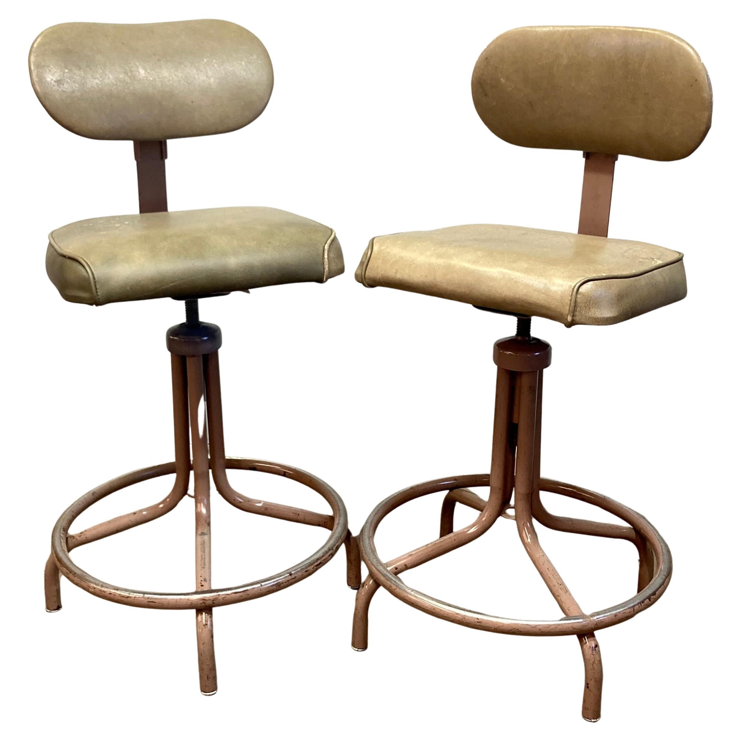 Paar Welch Drafting Stools aus der Jahrhundertmitte, 2er-Paar