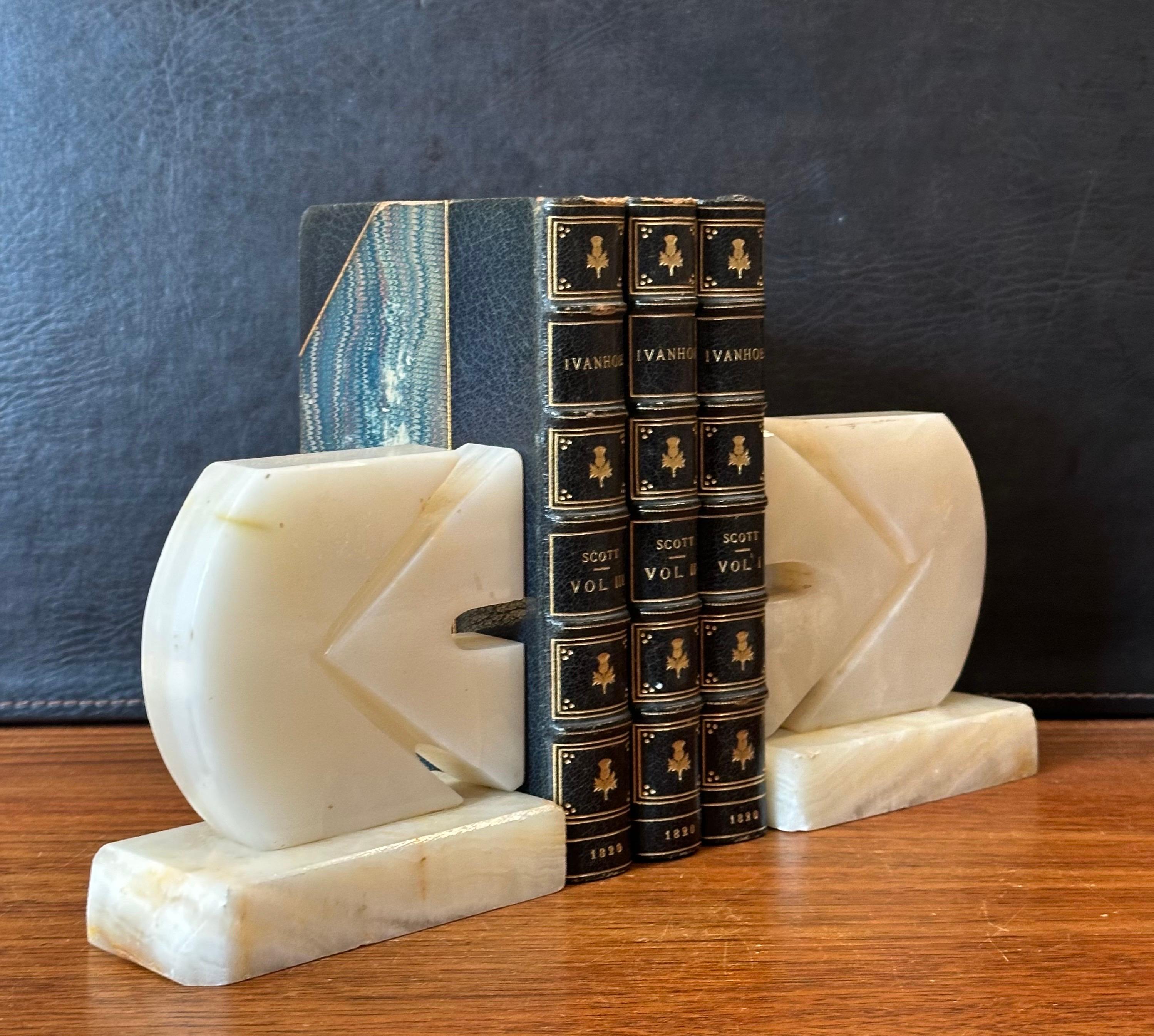 Pair of Mid-Century White Alabaster Sculptural Fish Bookends In Good Condition For Sale In San Diego, CA