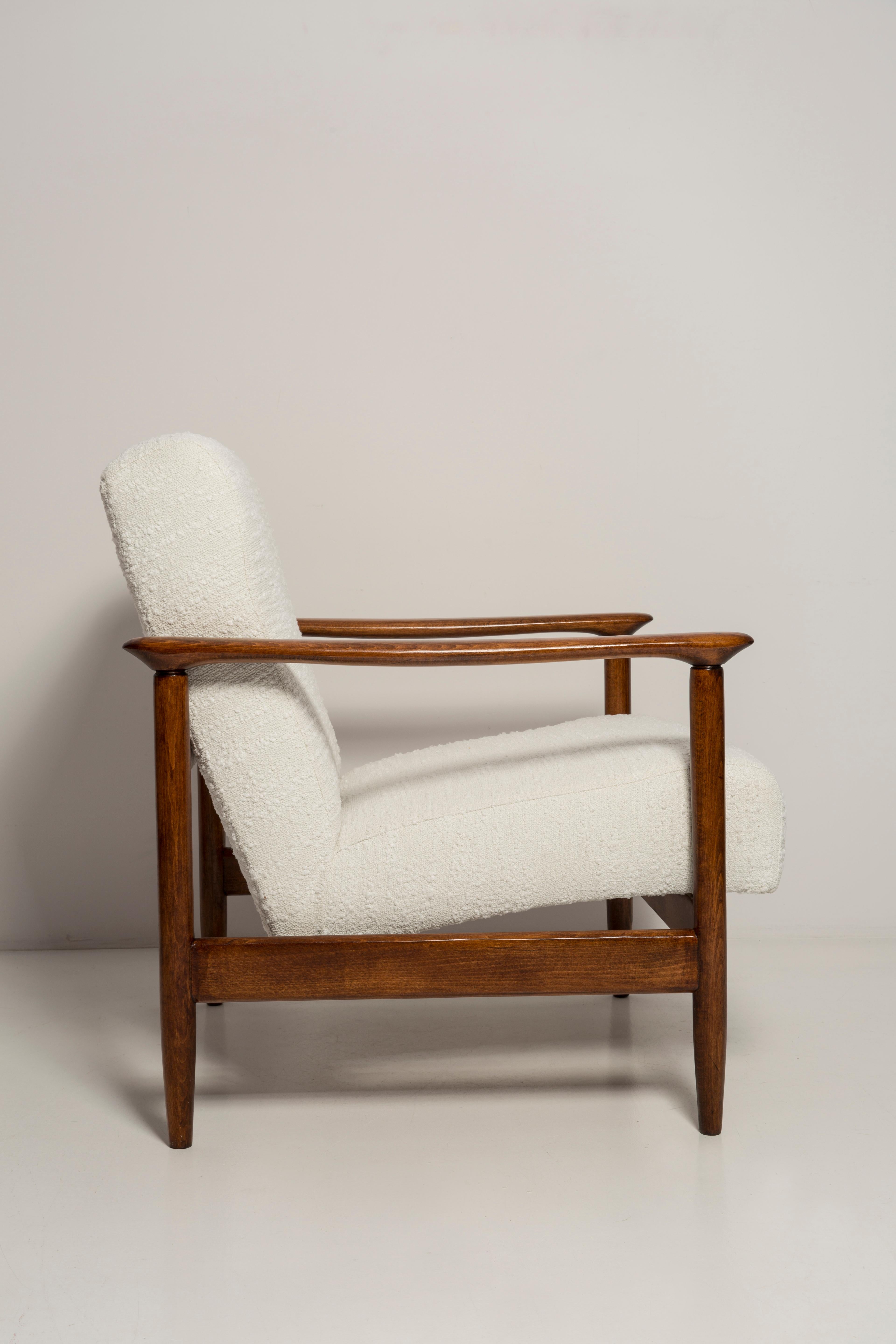 Pair of Mid Century White Boucle Armchairs, GFM 142, Edmund Homa, Europe, 1960s For Sale 2